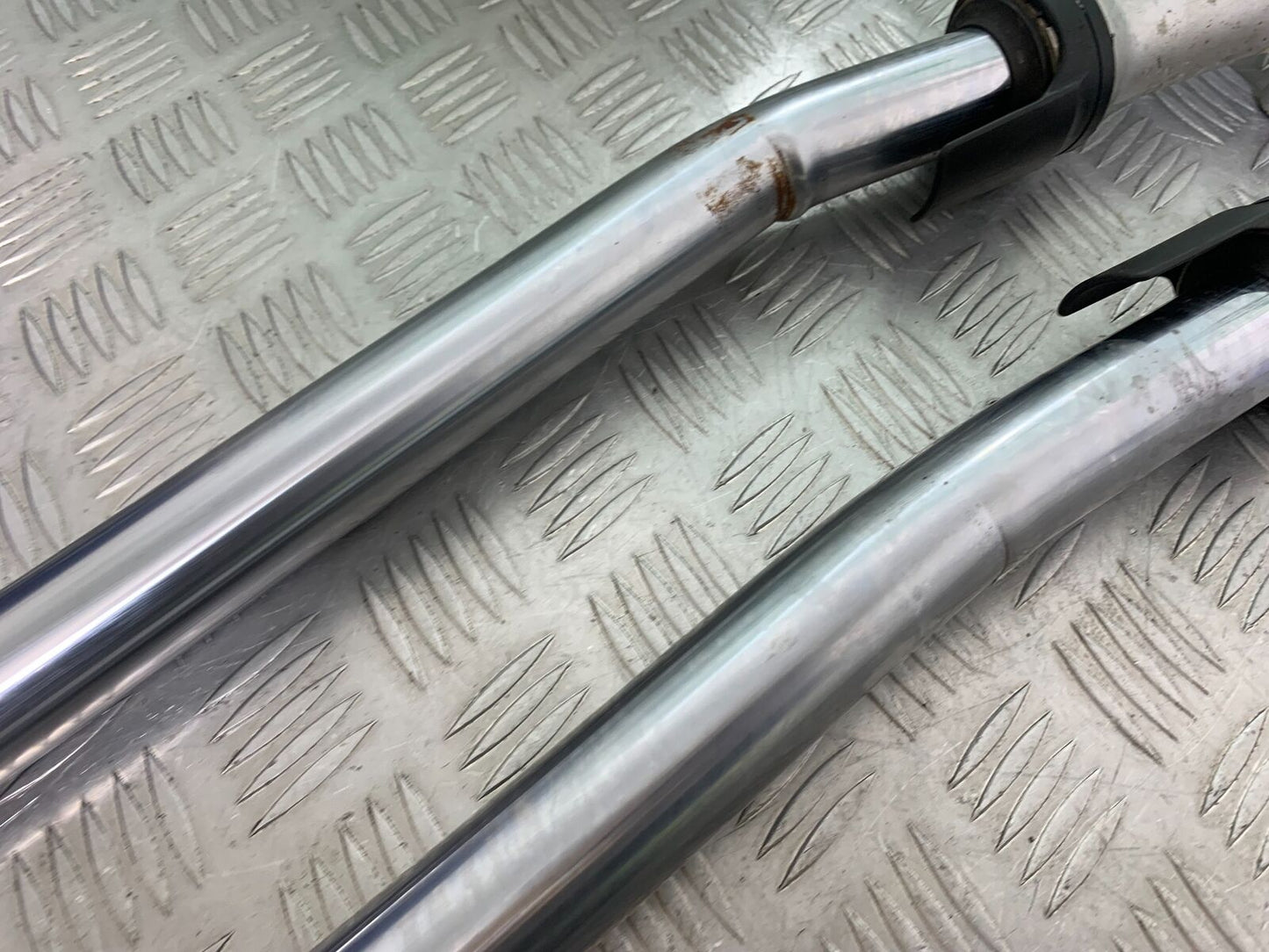 YAMAHA YZF600 YZF 600 THUNDERCAT FORKS (BENT)  1996-2003 (CMB1105)