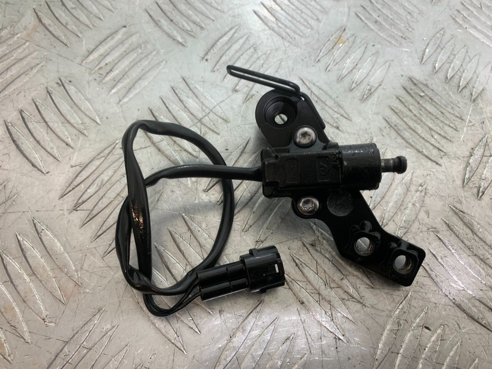 TRIUMPH TRIDENT 660 SIDE STAND SWITCH   YEAR 2021-2024 (CMB1295)