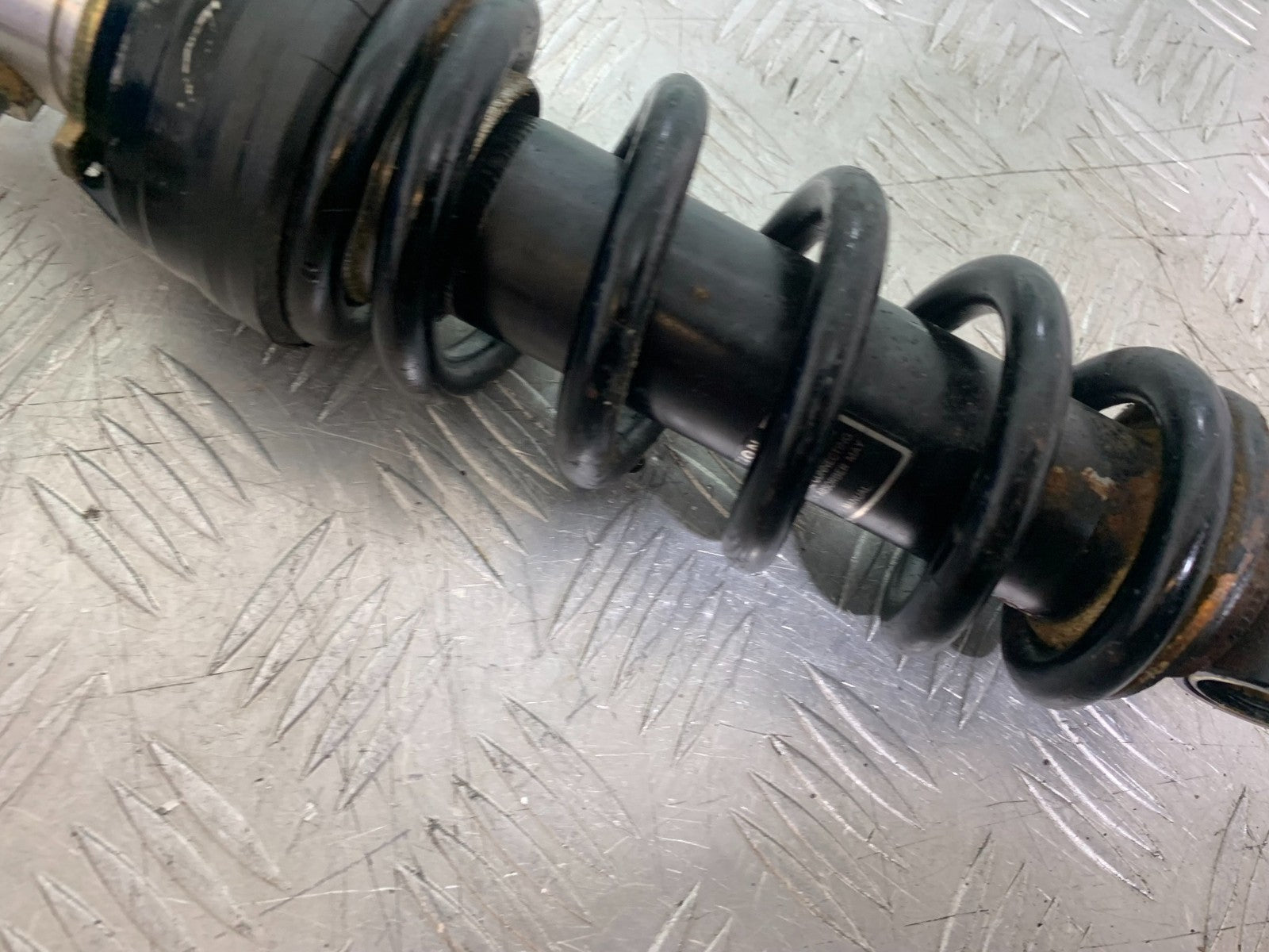 TRIUMPH TROPHY 900 REAR SHOCK YEAR 1991-95 (CMB1251)