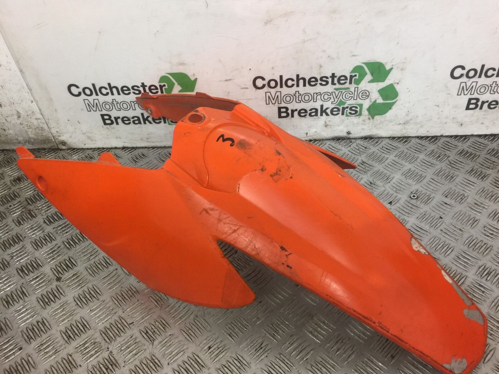 KTM450 KTM 450 EXC REAR MUDGUARD  YEAR 2004 (STOCK 520)