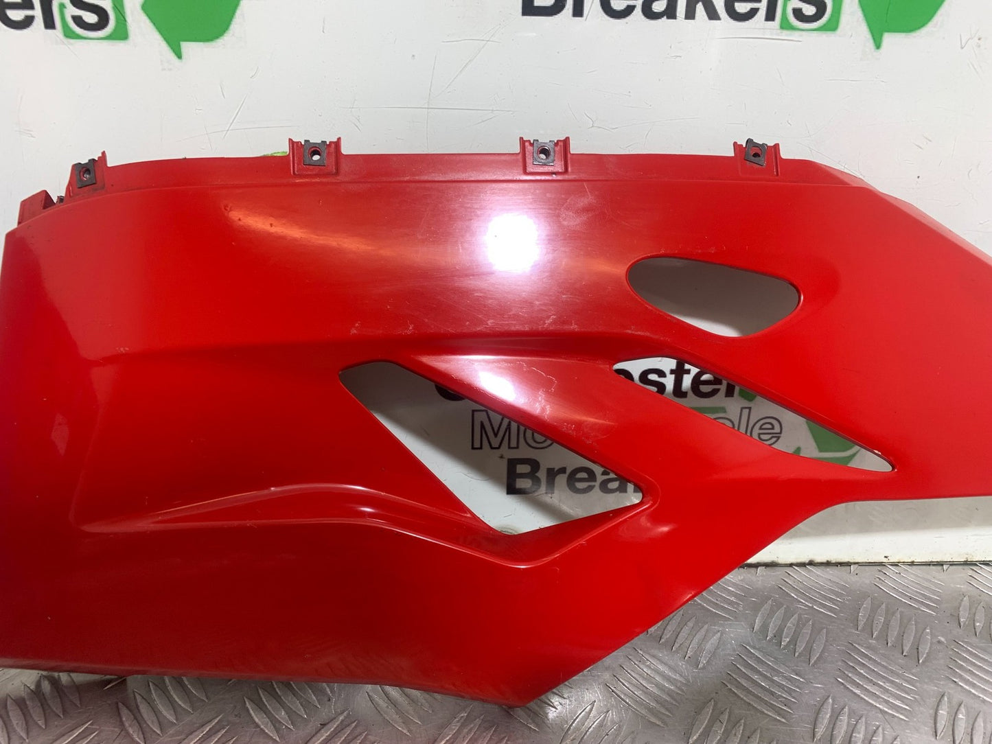 DUCATI 1299 PANIGALE LEFT LOWER FAIRING PANEL YEAR 2016 (CMB 1187)