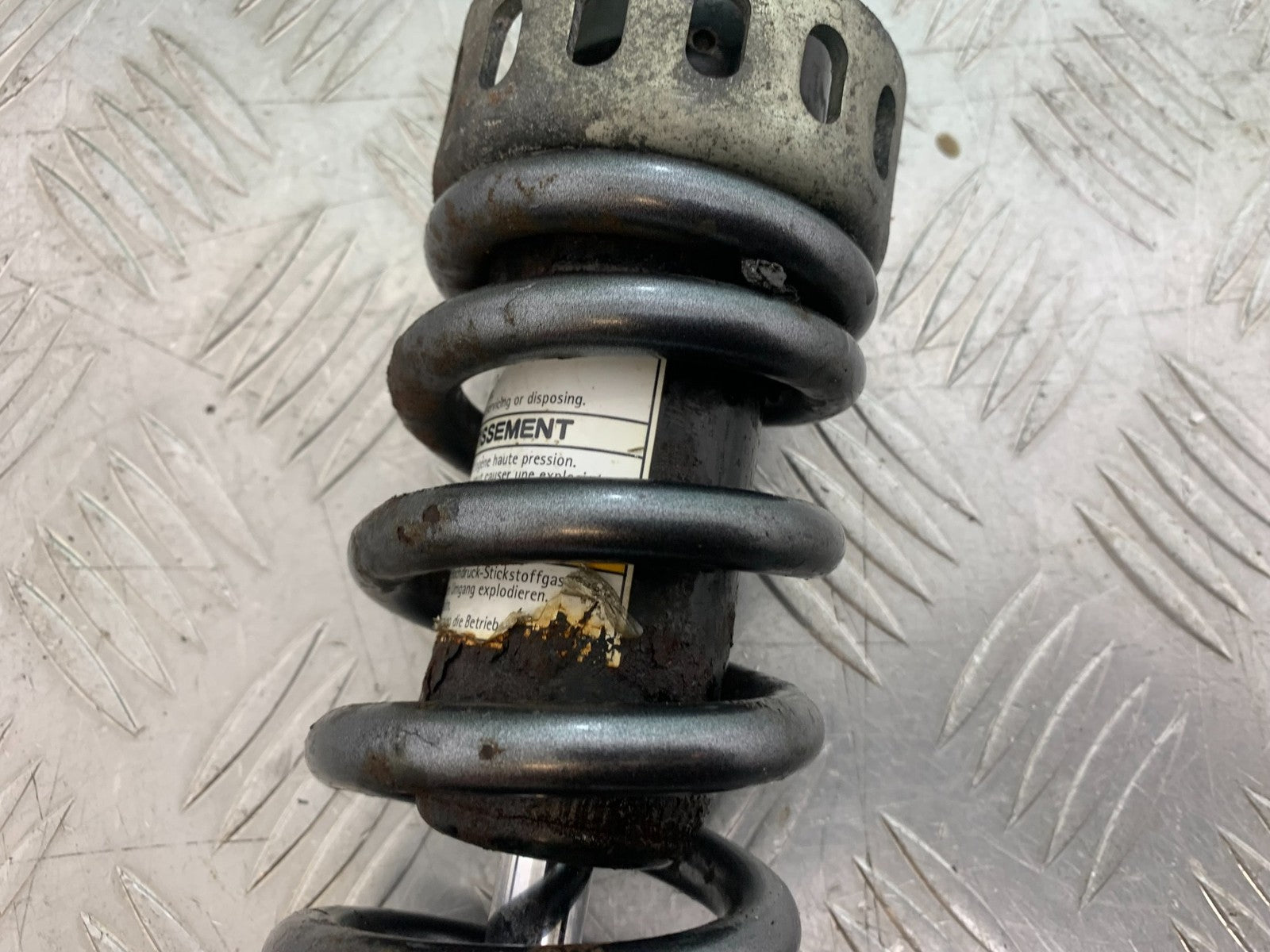 SUZUKI GSF600 GSF 600 BANDIT REAR SHOCK   2000-2004 (CMB1269)