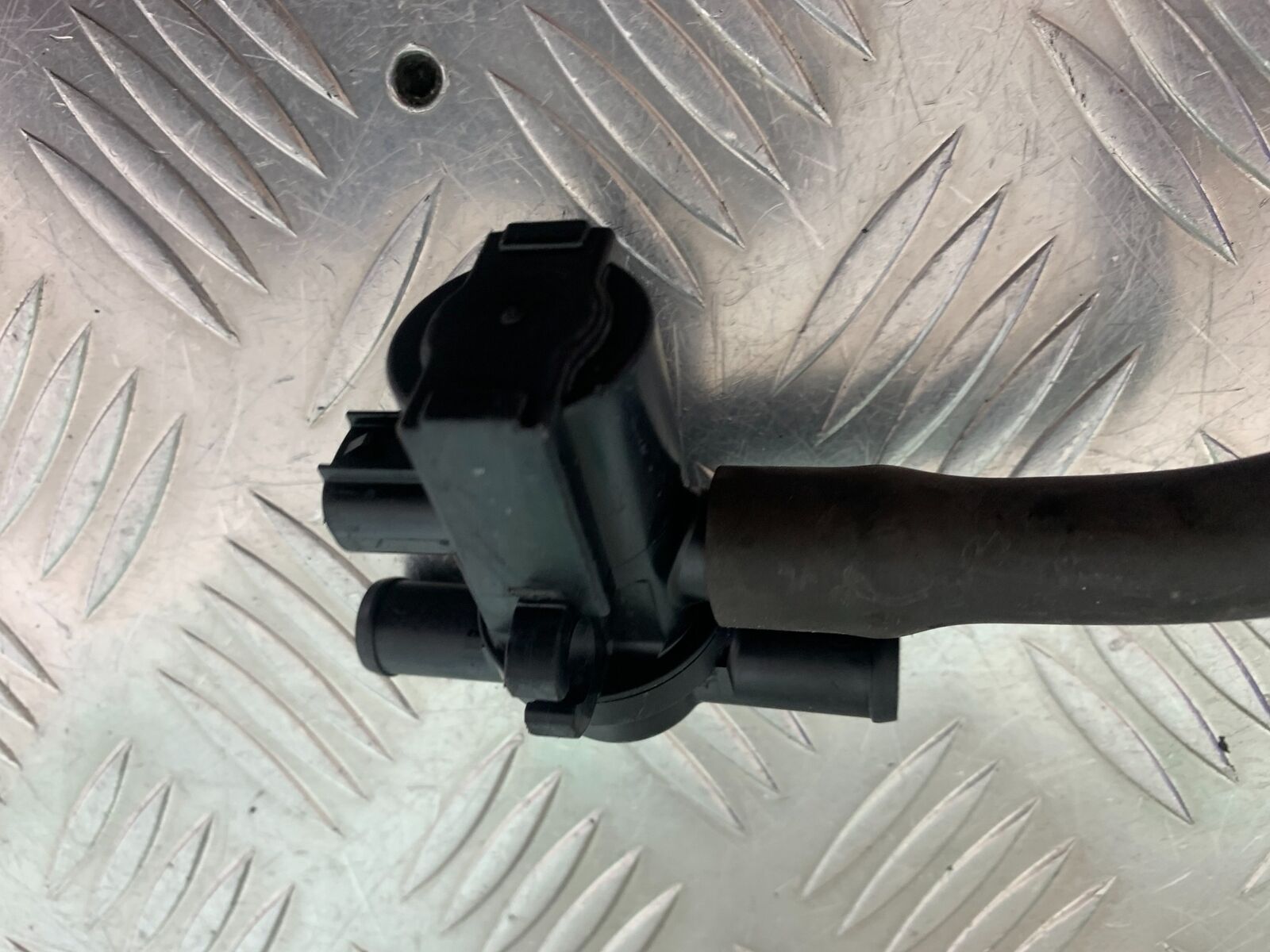 KAWASAKI ZX6R ZX6 R AIR VALVES   YEAR 2007 2008 (CMB1002)