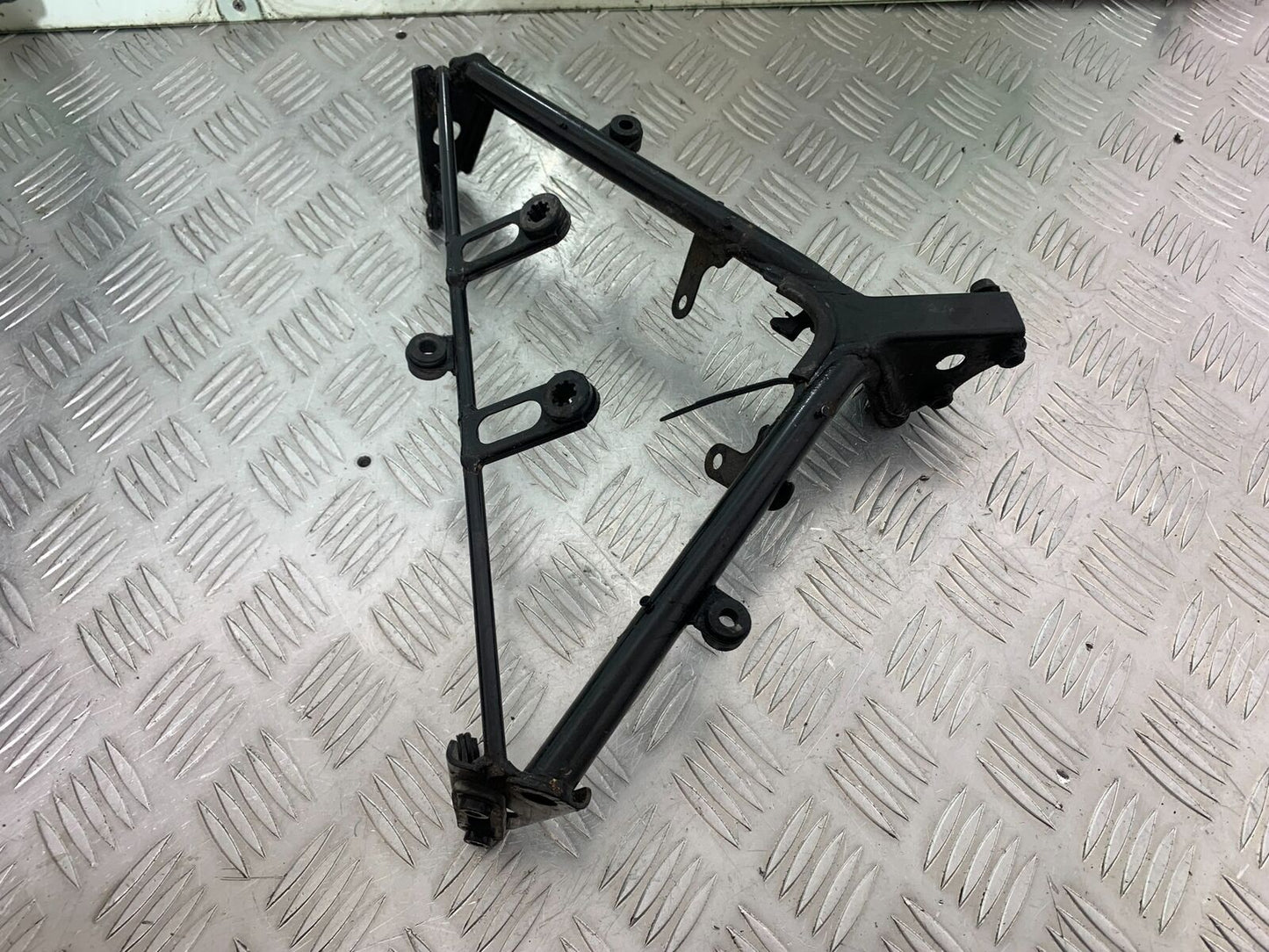 HONDA CBR1100 BLACKBIRD FAIRING BRACKET   YEAR 1999-2005 (CMB1103)