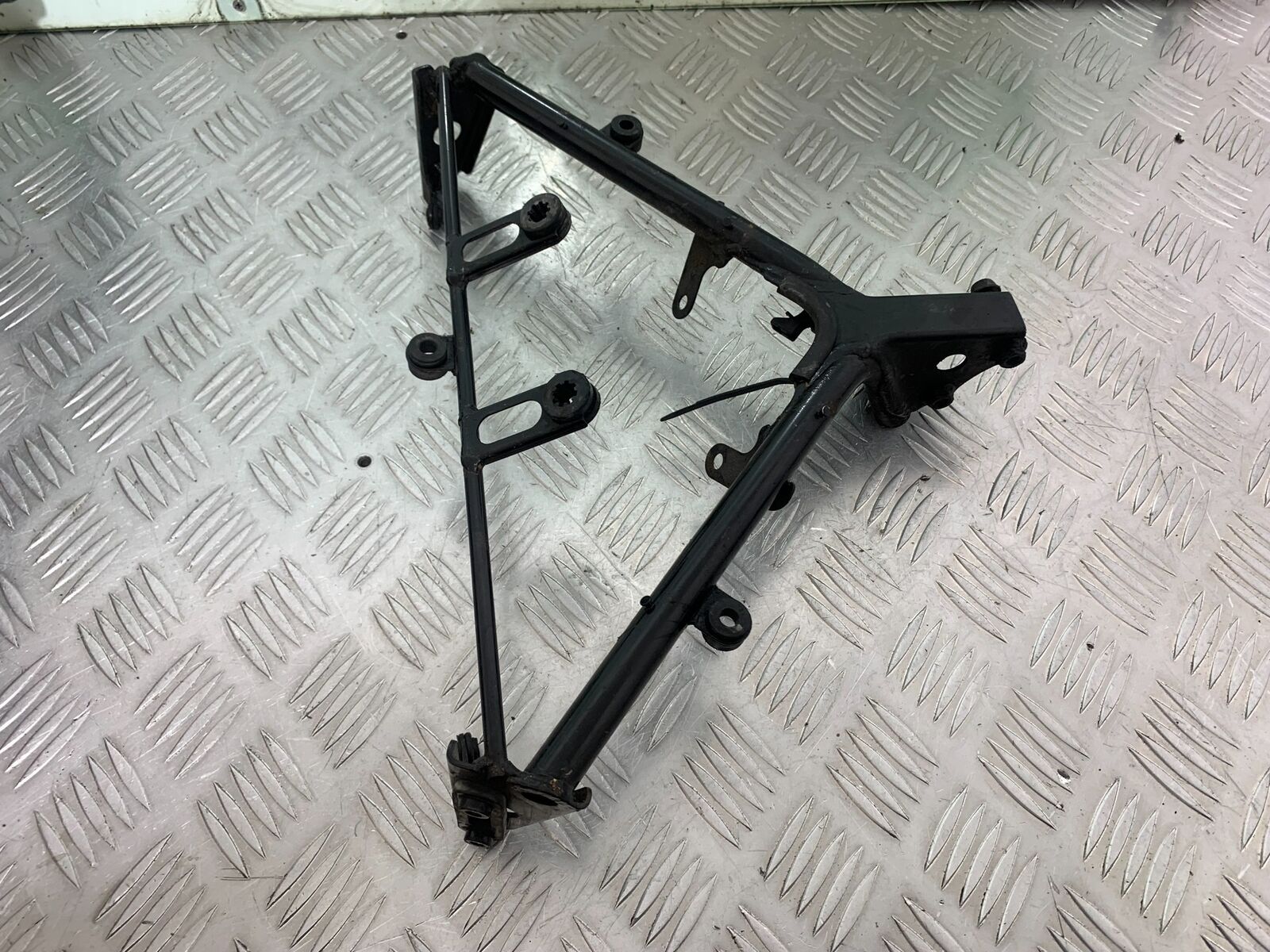 HONDA CBR1100 BLACKBIRD FAIRING BRACKET   YEAR 1999-2005 (CMB1103)