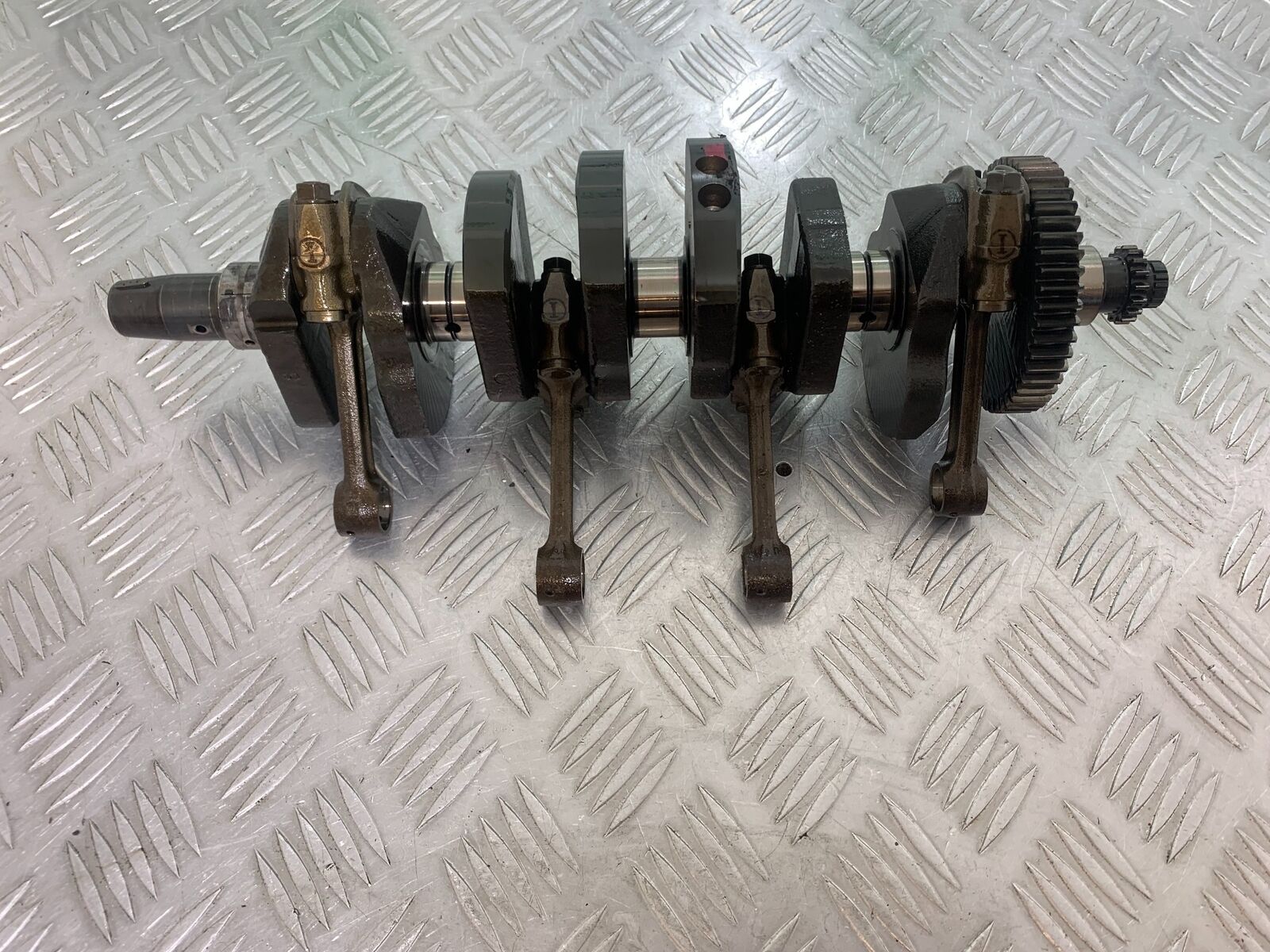 KAWASAKI ZX9R ZX9 C CRANKSHAFT  YEAR 1998-99 (STOCK 903)