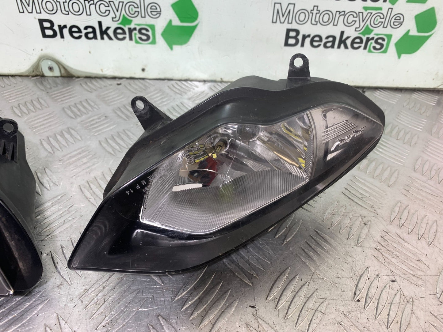 BMW S1000 RR HEADLIGHT   YEAR 2015-2018 (CMB1246)