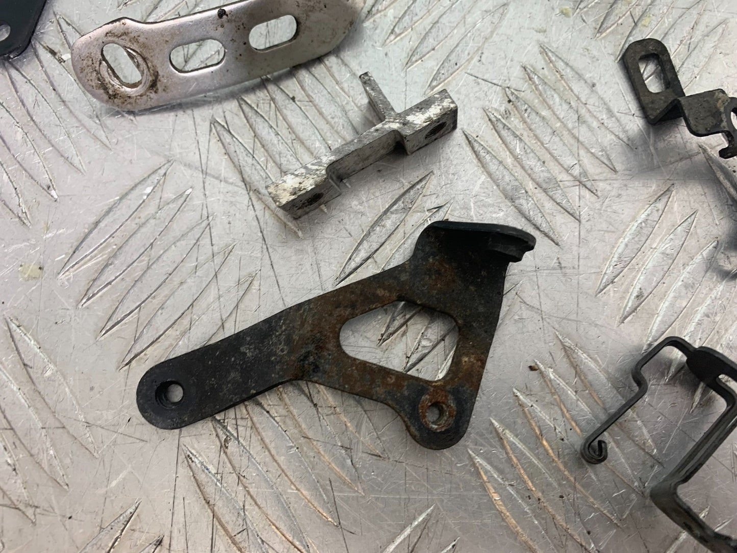 YAMAHA YZF R1 4C8 FRAME BRACKETS   YEAR 2007-2008 (CMB1237)