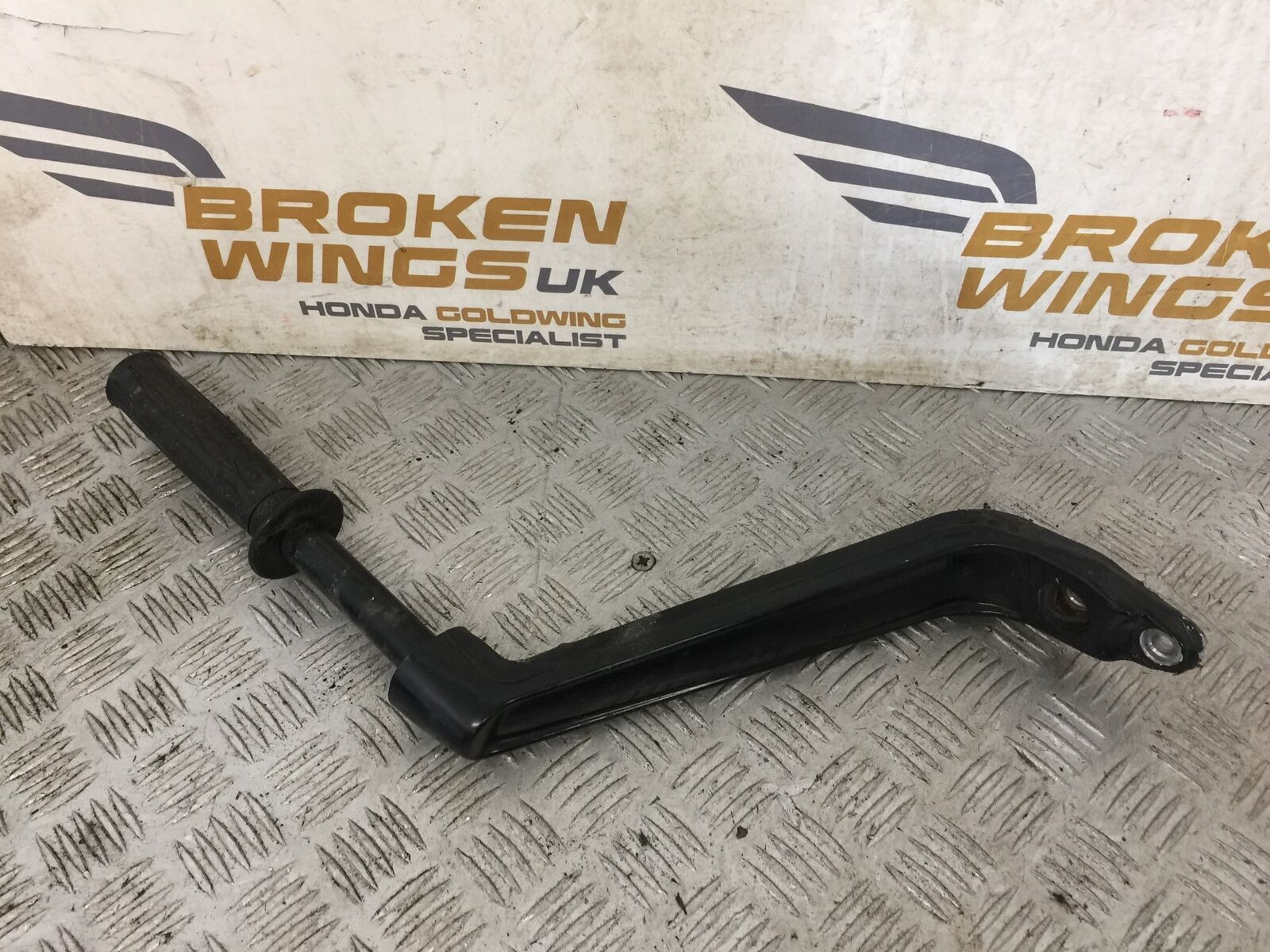 HONDA GL1800 GL 1800 LEFT HANDLEBAR   YEAR 2004-10 ABS (STOCK 890)