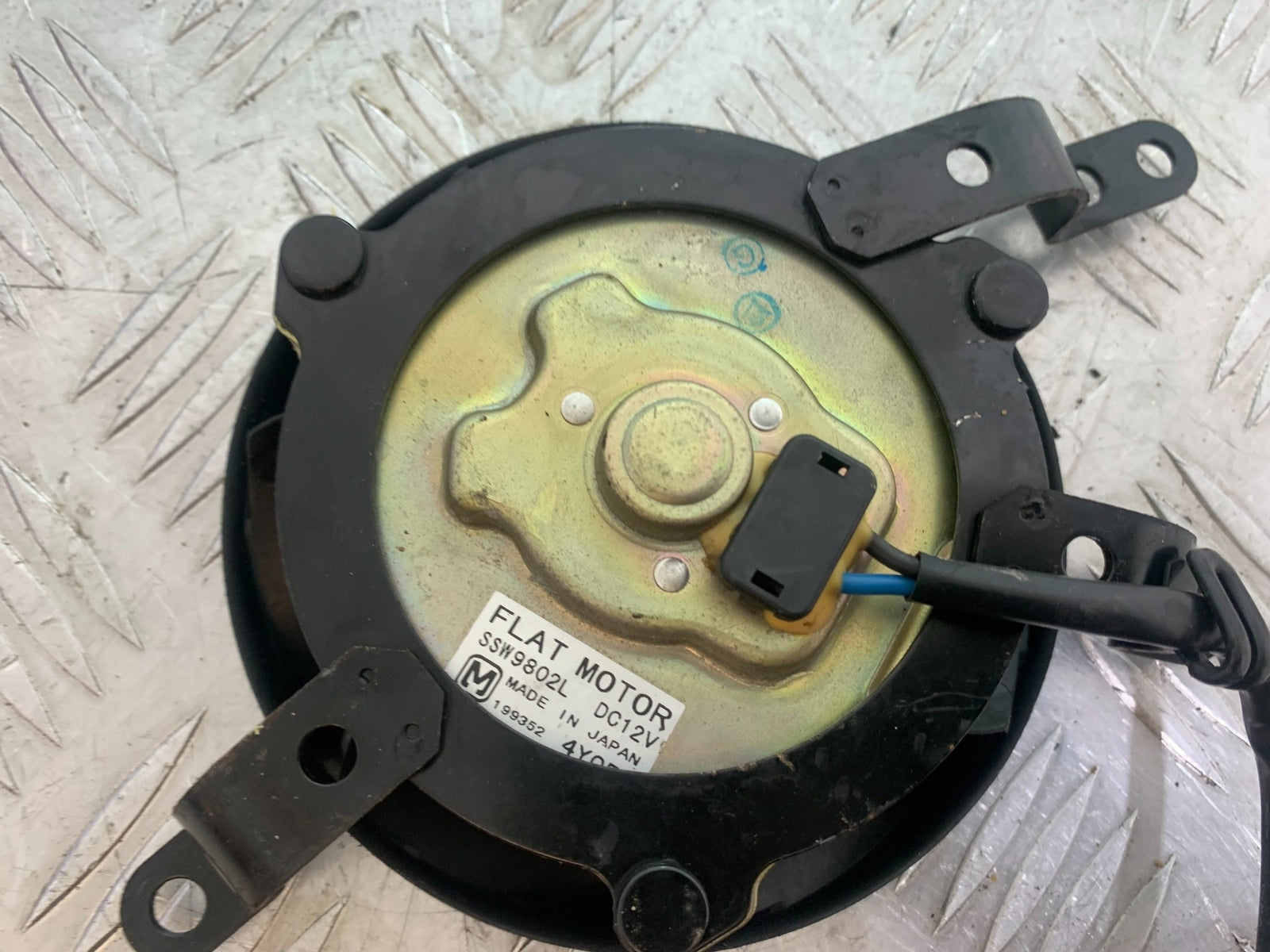 YAMAHA YZF R1 RADIATOR FAN   YEAR 2004-2006 (CMB1155)