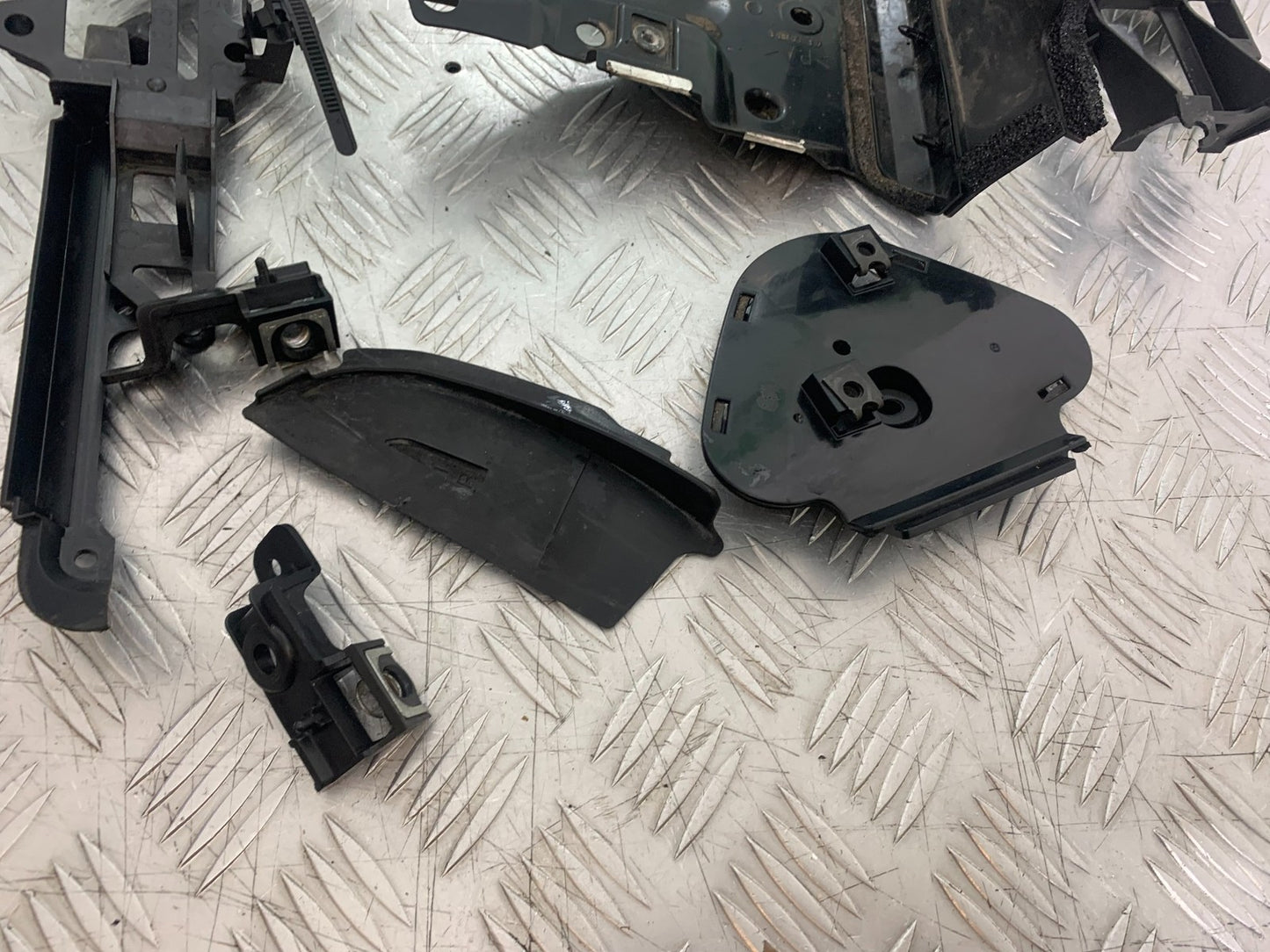 YAMAHA YZF R1 4C8 INFILL PANELS   YEAR 2007-2008 (CMB1237)