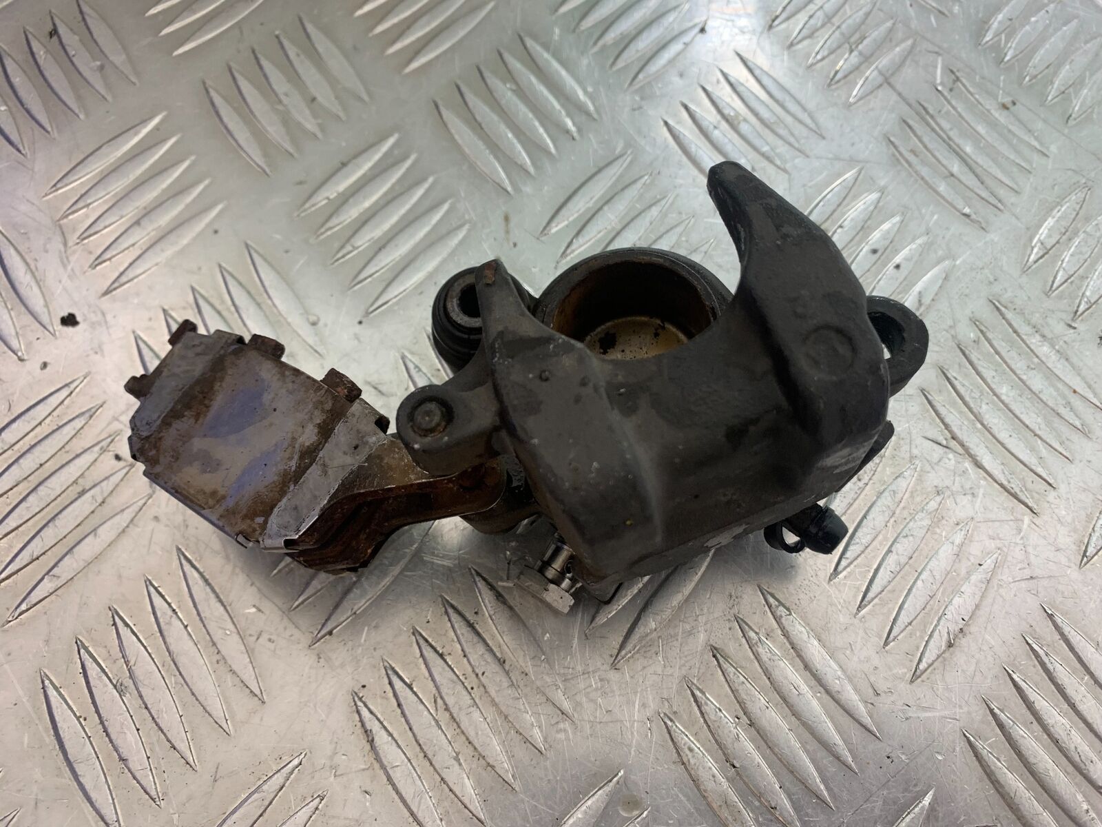 HONDA CBR600 CBR 600 F2 REAR CALIPER YEAR 1991-1993 (CMB1114)