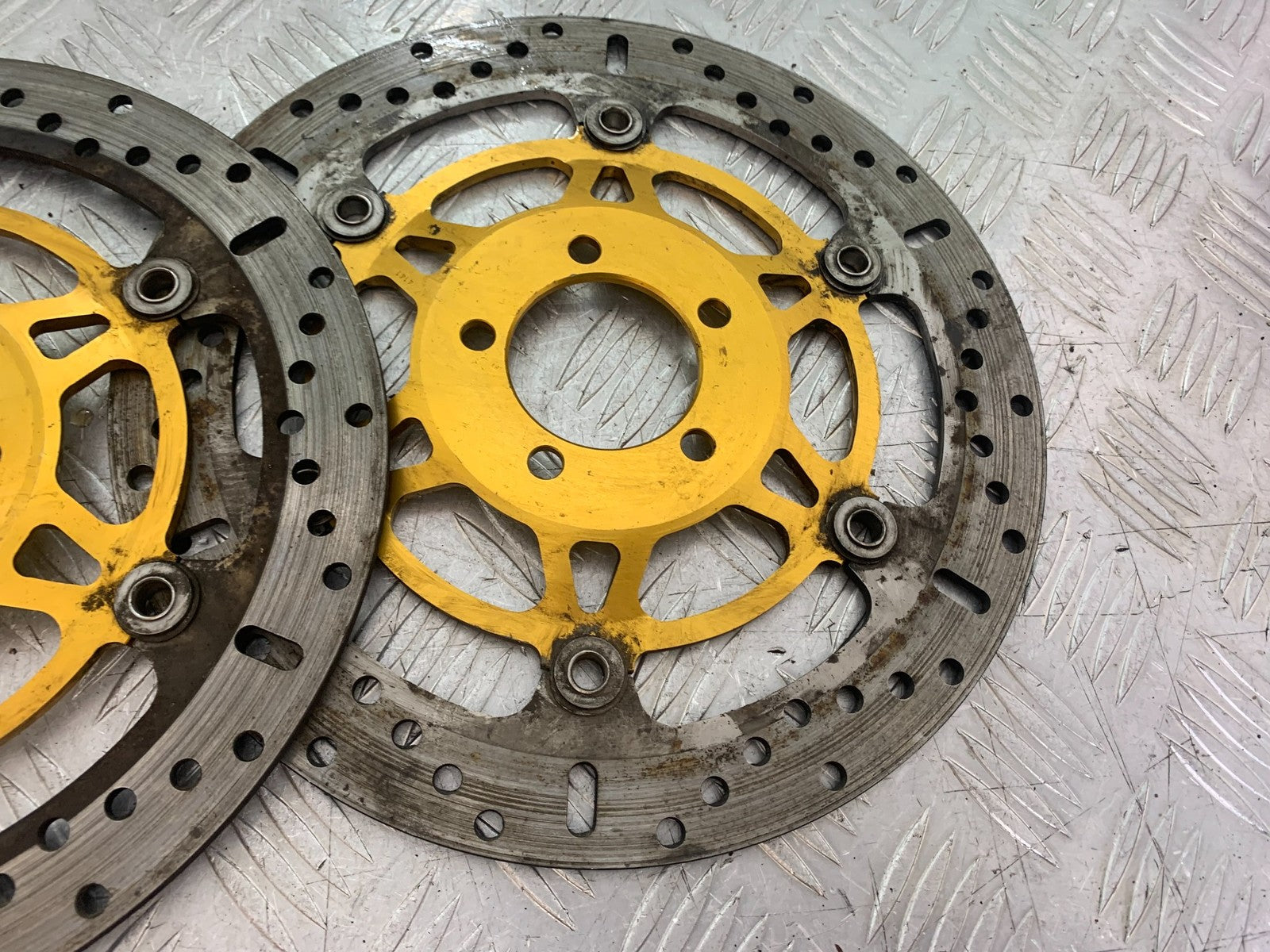 KAWASAKI Z750 Z 750 FRONT BRAKE DISCS YEAR 2004-2006  (CMB1234)