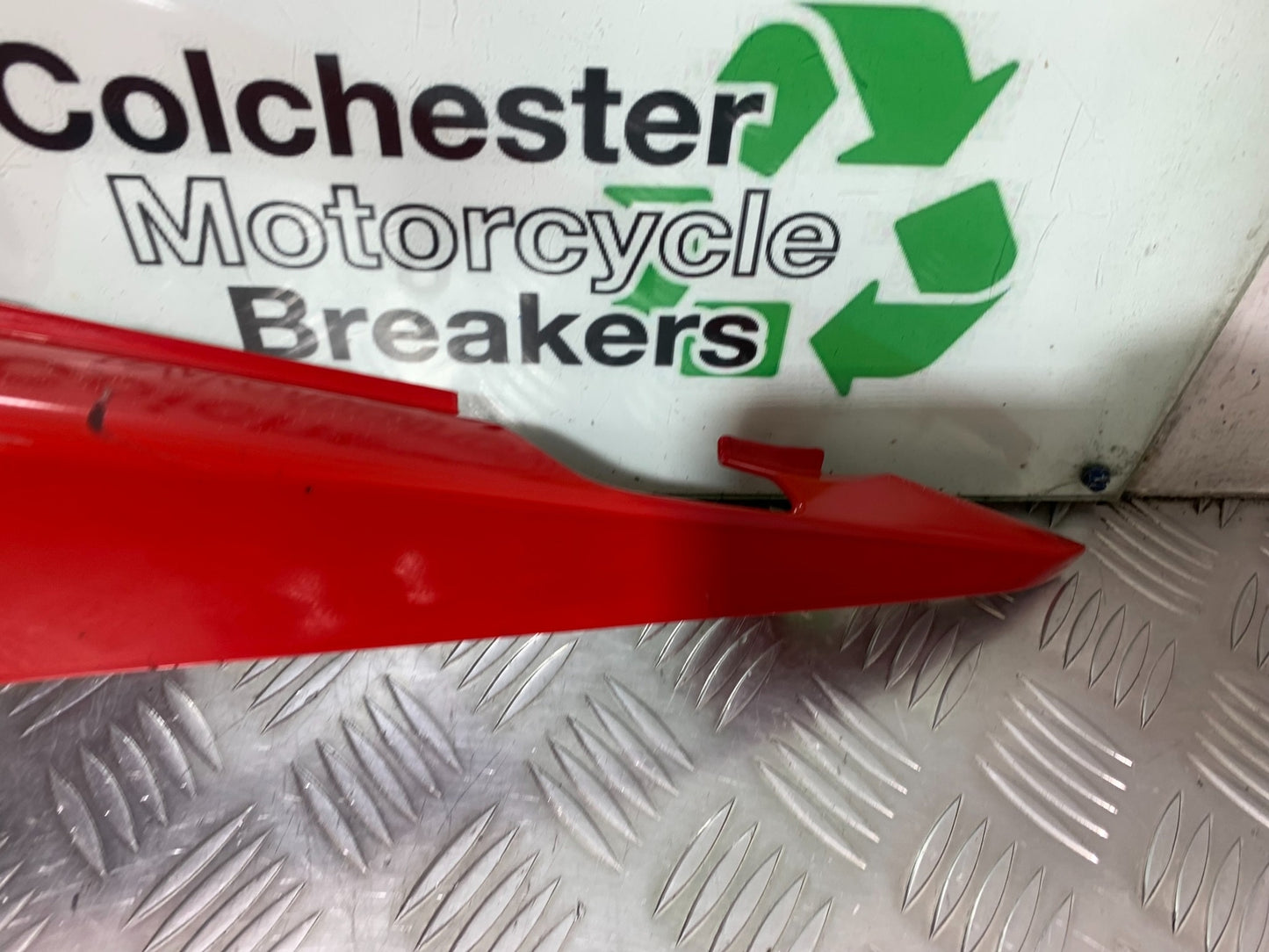 HONDA CBR500R CBR 500 R RIGHT SEAT PANEL  YEAR 2012-16 (CMB1151)