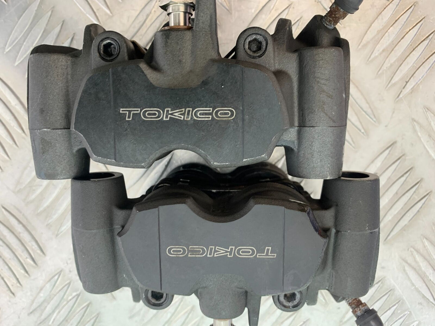 SUZUKI GSXR1000 GSXR 1000 FRONT BRAKE CALIPERS   2009-2016 (CMB1049)