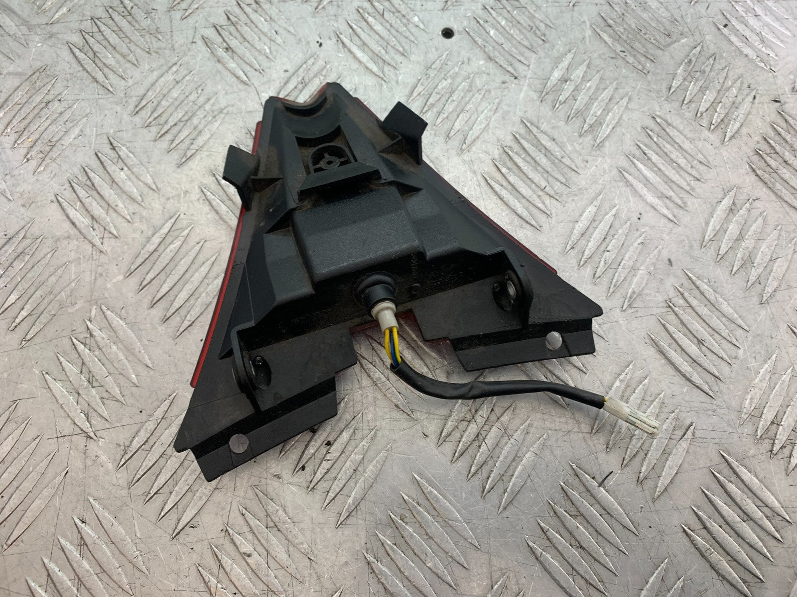 APRILIA TUONO 1000 V4R REAR LIGHT YEAR 2011-13  (CMB1316)