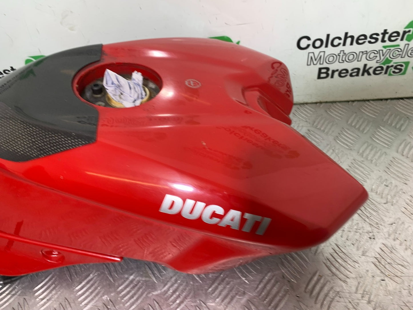 DUCATI 848 PETROL TANK  YEAR 2008-2010 (CMB1323)