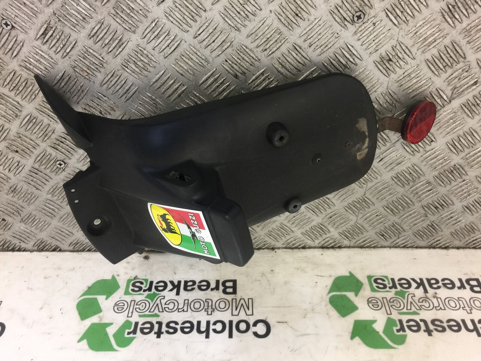 MOTO GUZZI SPORT 4V REAR MUDGUARD YEAR 2009 (STOCK 469)
