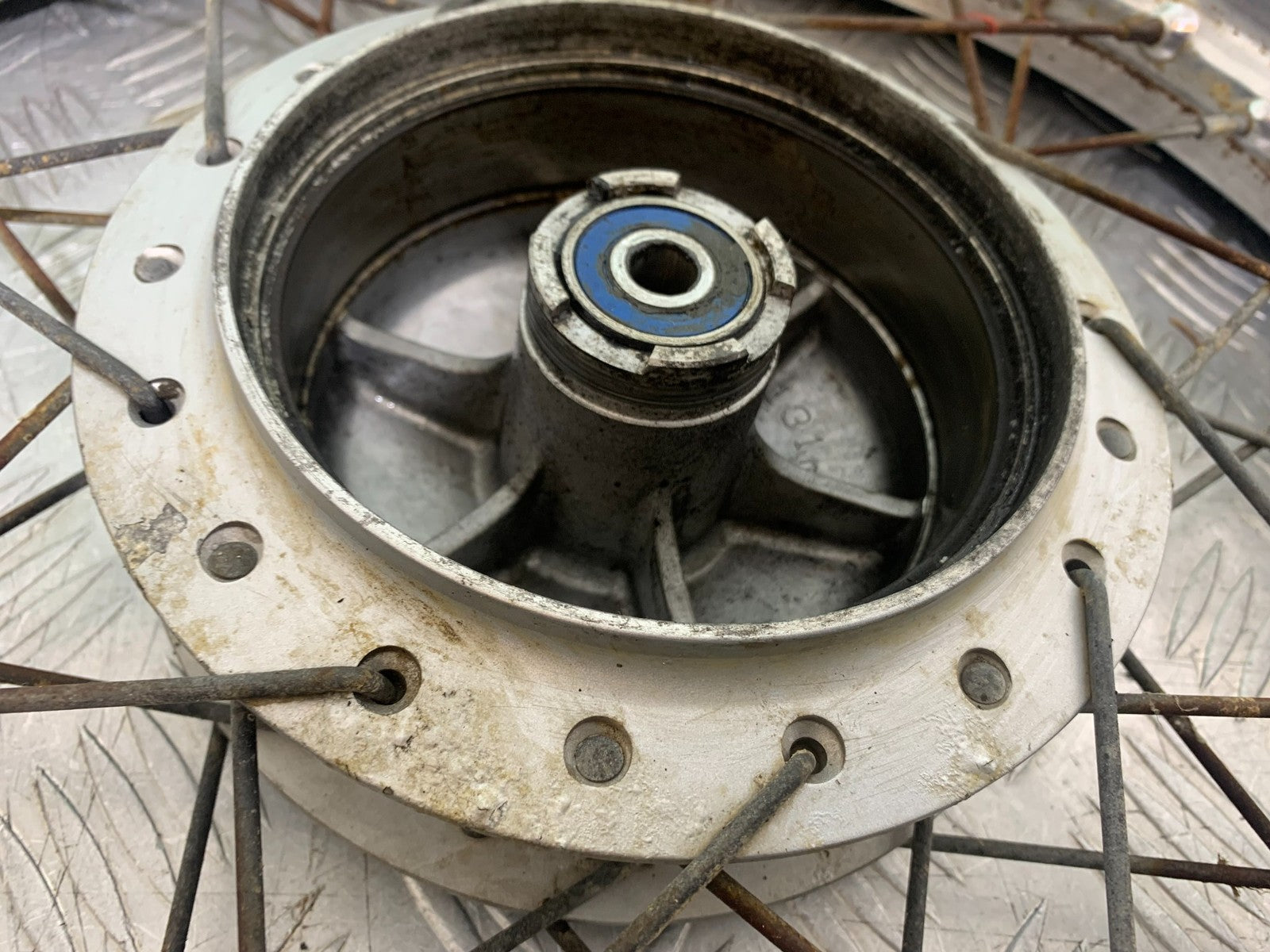 HONDA CG125 CG 125 FRONT WHEEL YEAR 1998-2000 (CMB1282)