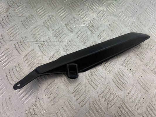 HONDA CBR1000 rr FIREBLADE CHAIN GUARD YEAR 2006  (CMB1220)