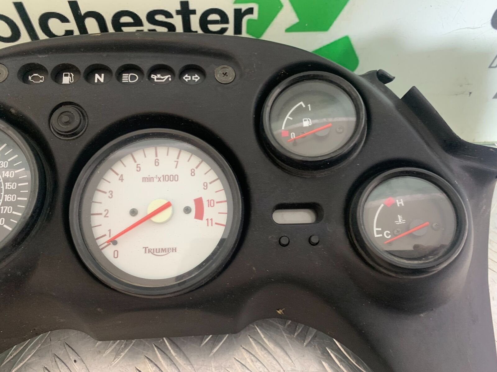TRIUMPH 955i SPRINT ST CLOCKS SPEEDO DASH   YEAR 1999-2004 (CMB1124)
