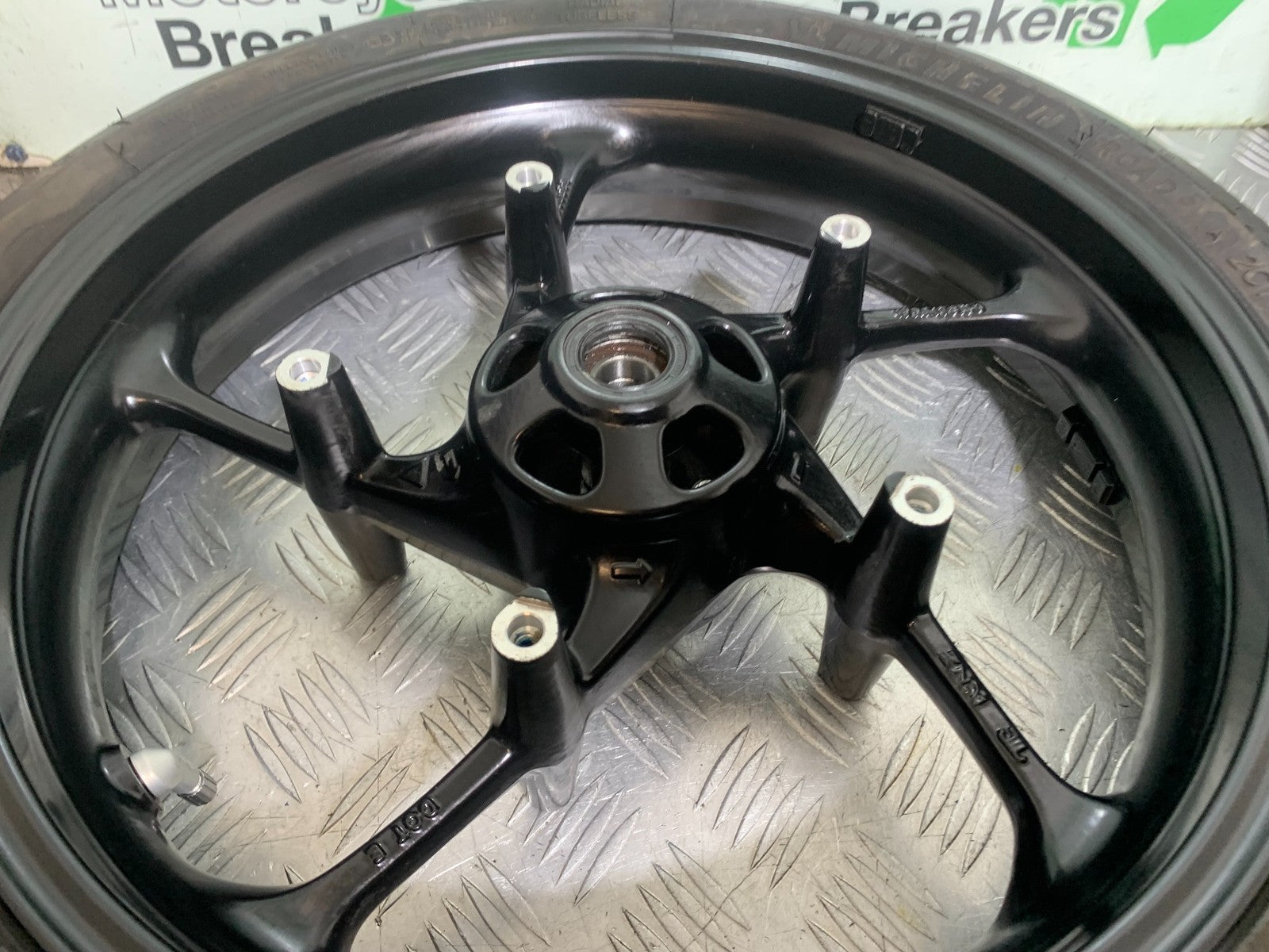 TRIUMPH TRIDENT 660 FRONT WHEEL (GOOD TYRE)   YEAR 2021-2024 (CMB1295)