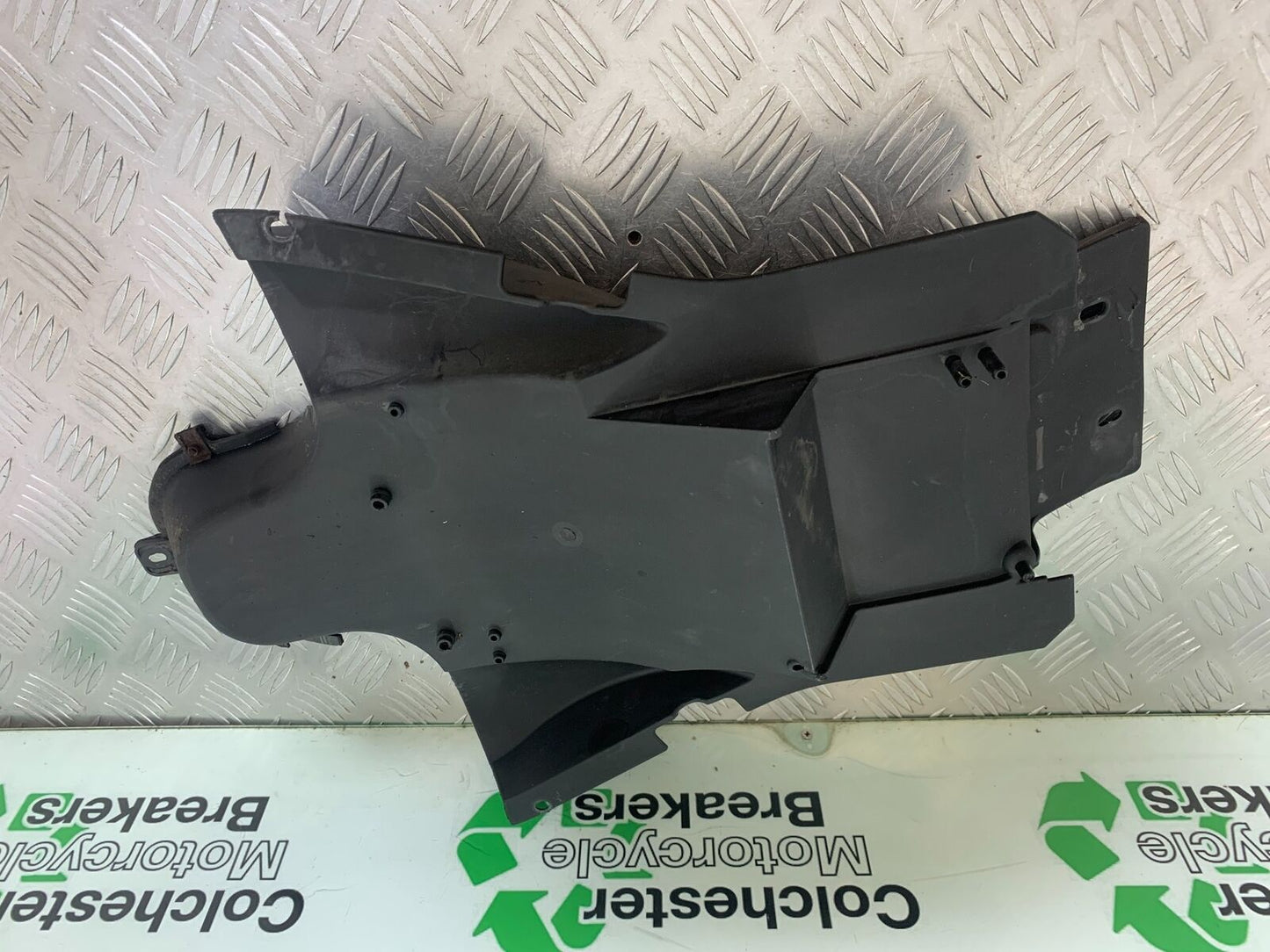 APRILIA FUTURA RST 1000 UNDERTRAY  YEAR 2001-2005 (CMB1033)