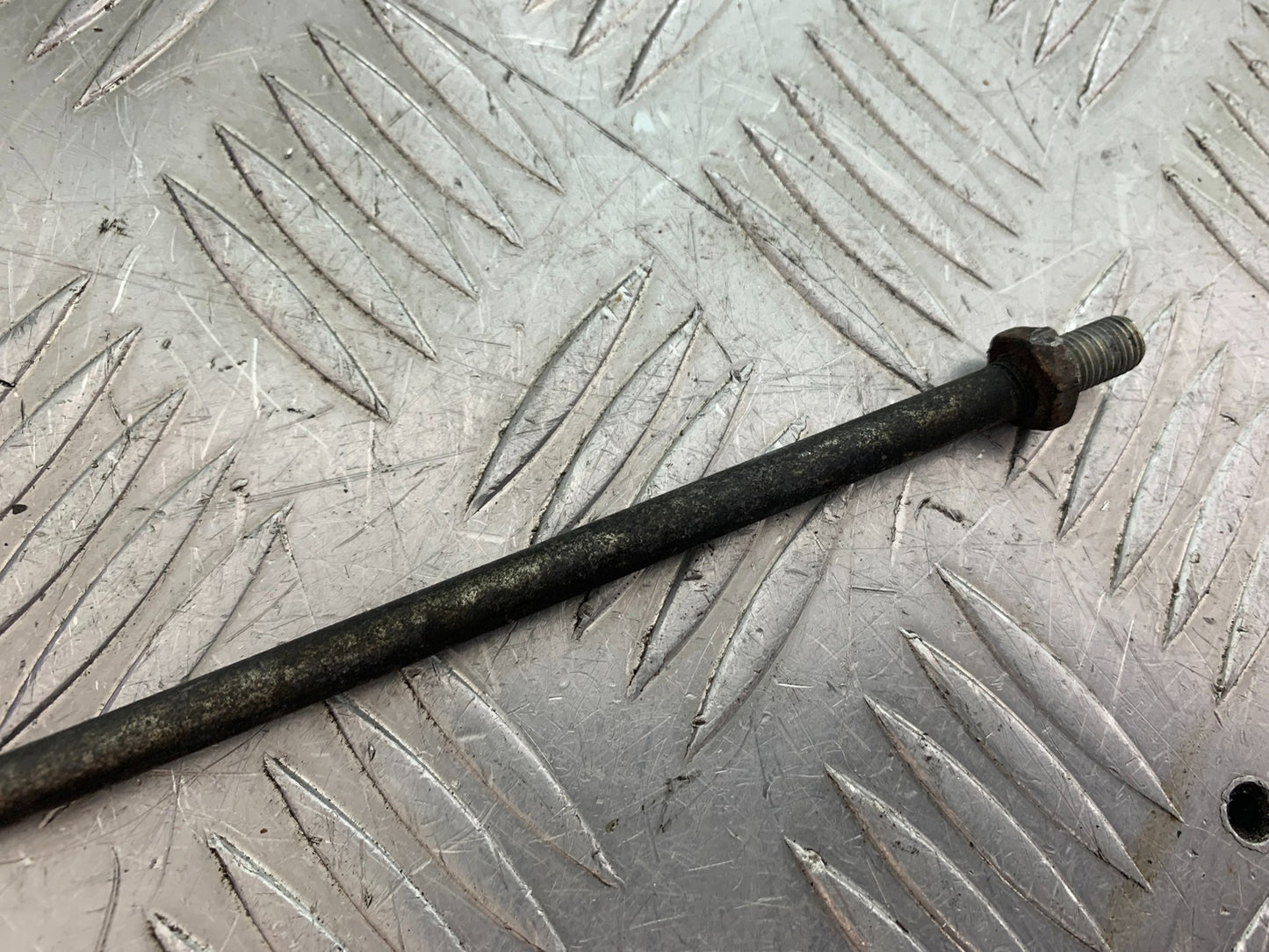HARLEY DAVIDSON FXS BLACKLINE 1585 GEAR LEVER ROD  YEAR 2012 (CMB1147)
