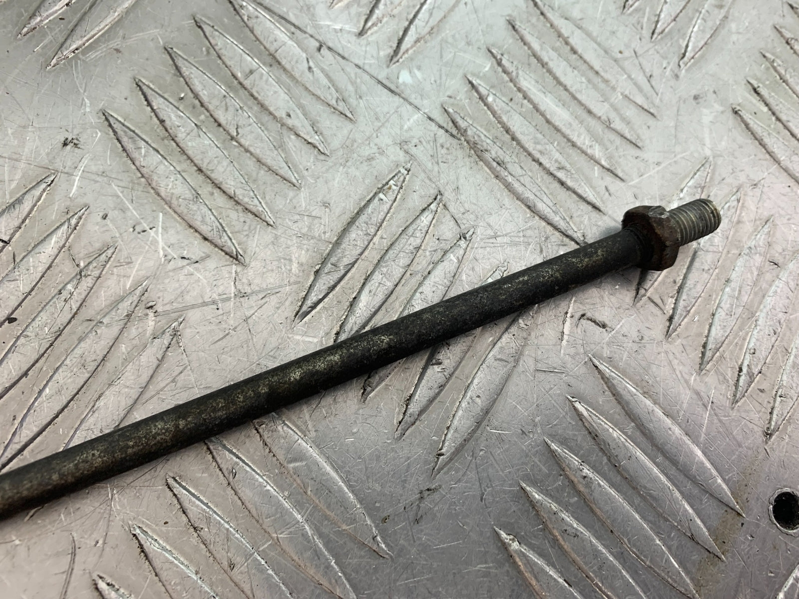 HARLEY DAVIDSON FXS BLACKLINE 1585 GEAR LEVER ROD  YEAR 2012 (CMB1147)
