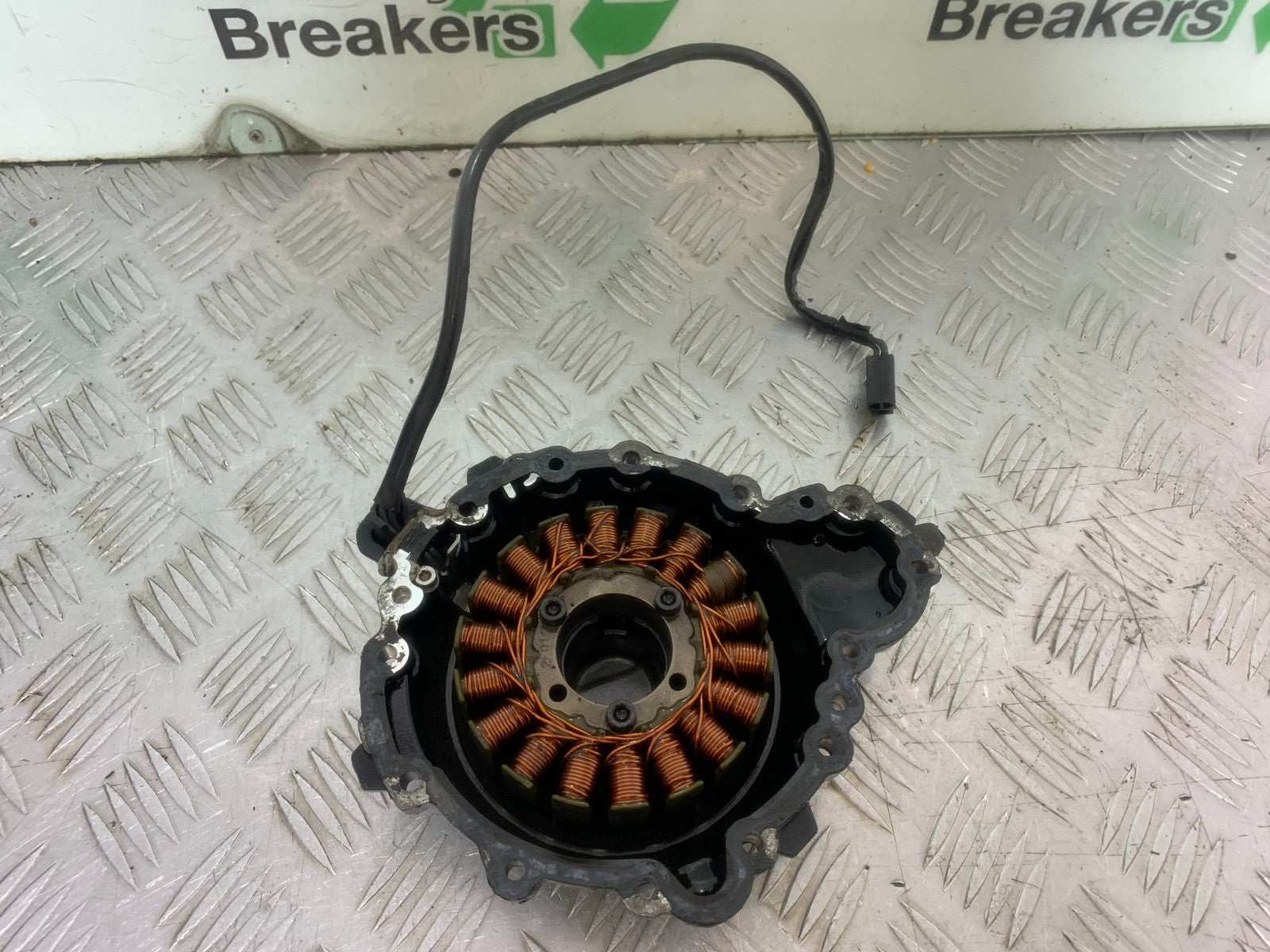 TRIUMPH 1050 SPRINT GT GENERATOR AND COVER   YEAR 2010-2016 (CMB1250)
