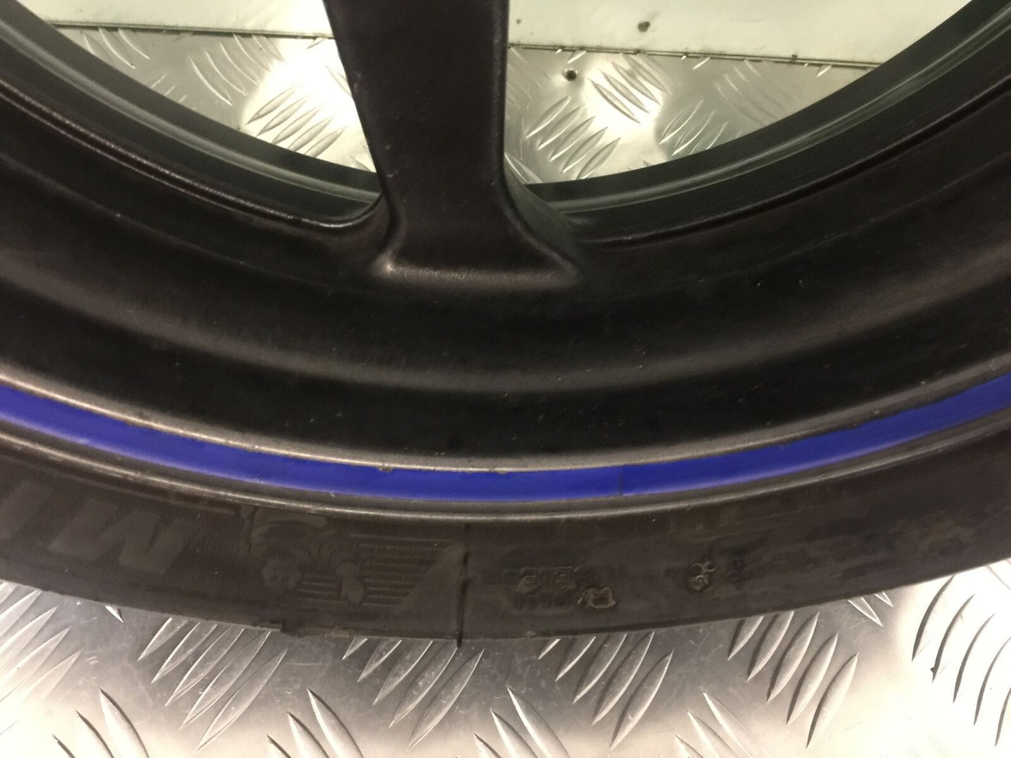 HONDA CBR600 RR REAR WHEEL  YEAR 2005-2006 (STOCK 933)