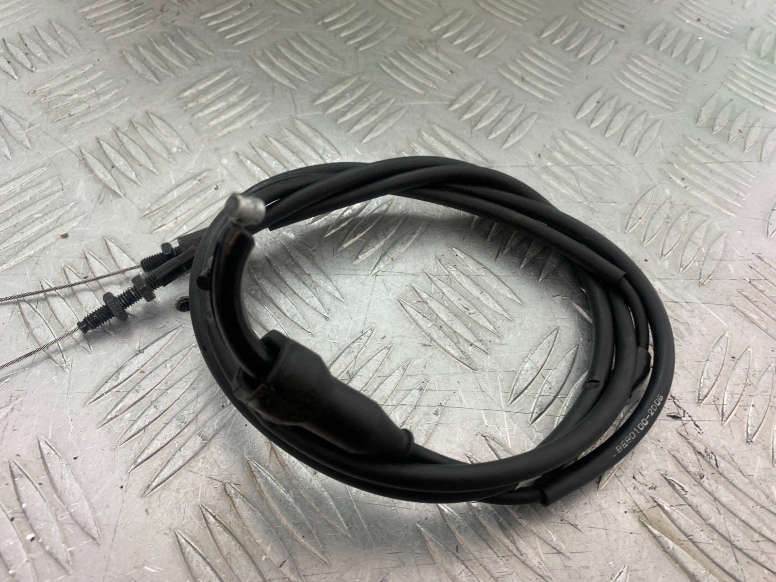 YAMAHA YZF R7 THROTTLE CABLES  YEAR 2022-2025 (CMB1255)