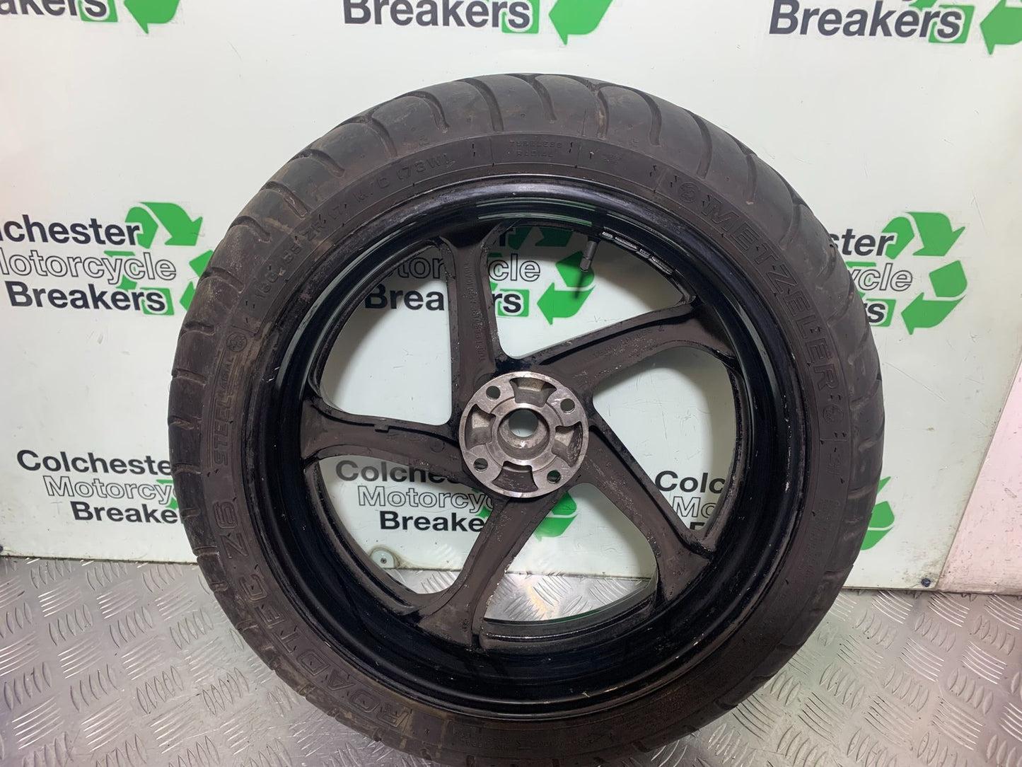 HONDA VFR800 PRE V-TEC REAR WHEEL  YEAR 1998-2001 (CMB1233)