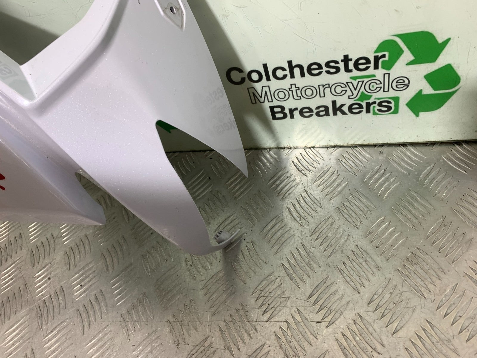 KAWASAKI ZX10R ZX10 R RIGHT FAIRING PANEL  2008-2010 (CMB1301)