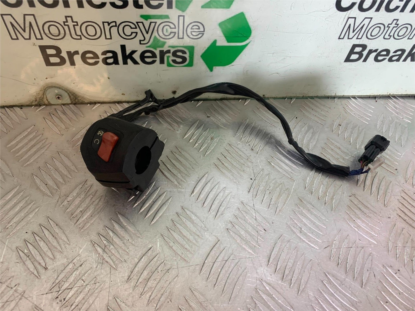 KTM DUKE 125 RIGHT SWITCH GEAR   YEAR 2017-2022 (CMB1222)