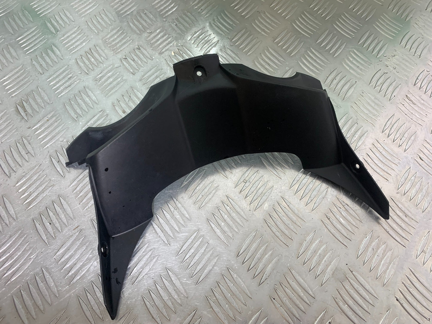 HONDA CBR1000 rr FIREBLADE LOWER TOP FAIRING INFILL PANEL  2008-2011 (CMB1037)