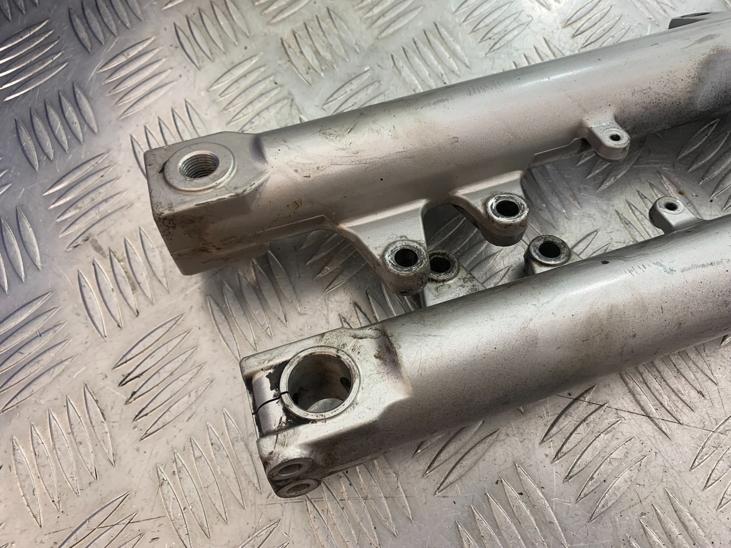 SUZUKI GSF600 GSF 600 BANDIT FORKS YEAR 2001-2003 (CMB1157)