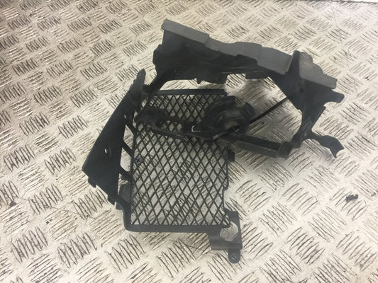 HONDA CRF1000 (DCT) AFRICA TWIN LEFT RADIATOR GRILL   2016-2019 (STOCK 724)