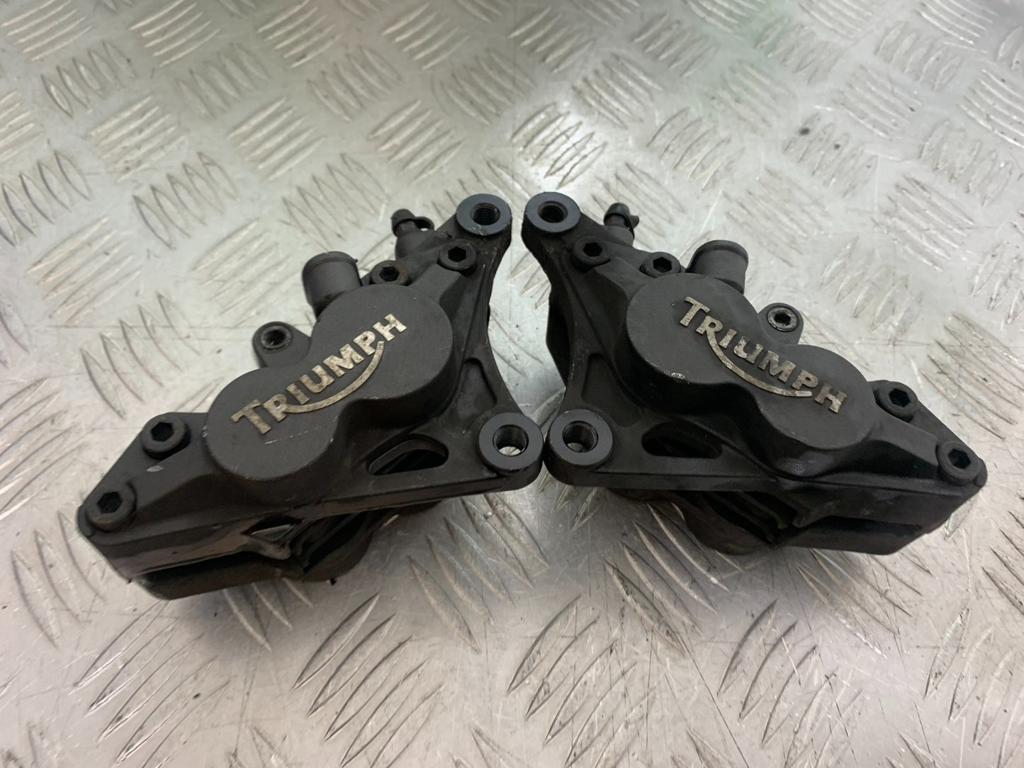 TRIUMPH 1050 SPRINT ST FRONT BRAKE CALIPERS  2003-2011 (CMB1285)