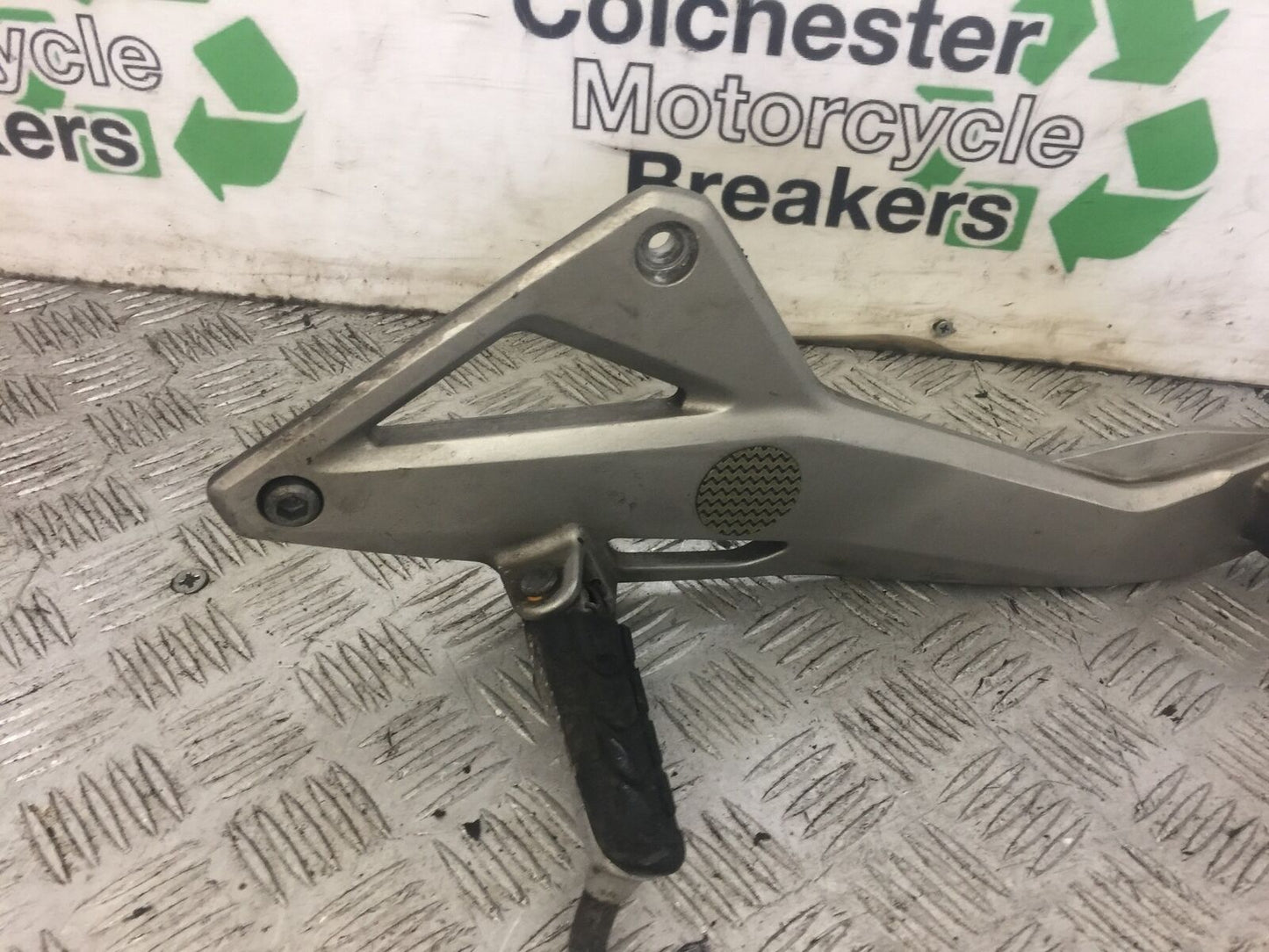 HONDA CB600 CB 600 F-8 HORNET LEFT HANGER  2010 (STOCK 669)