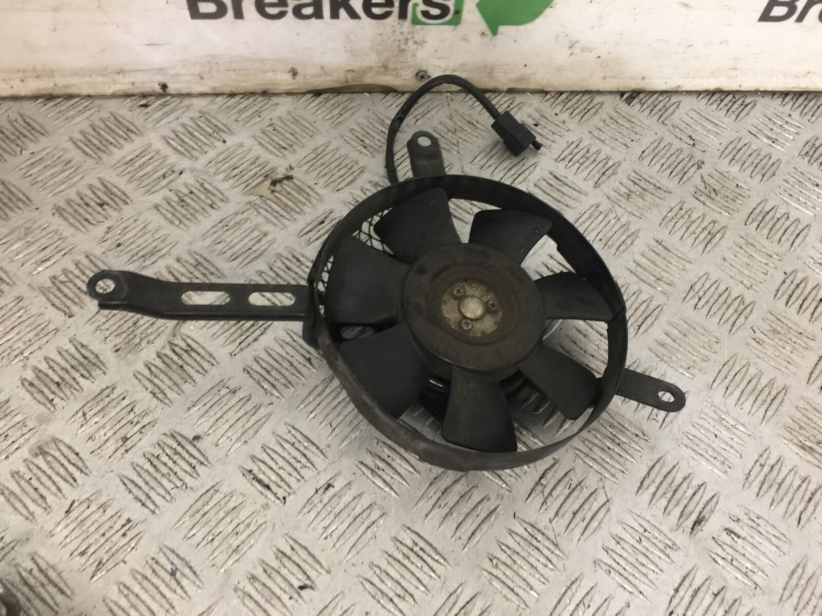 SUZUKI GSXR1000 K1 K2 RADIATOR FAN YEAR 2001 (STOCK 753)