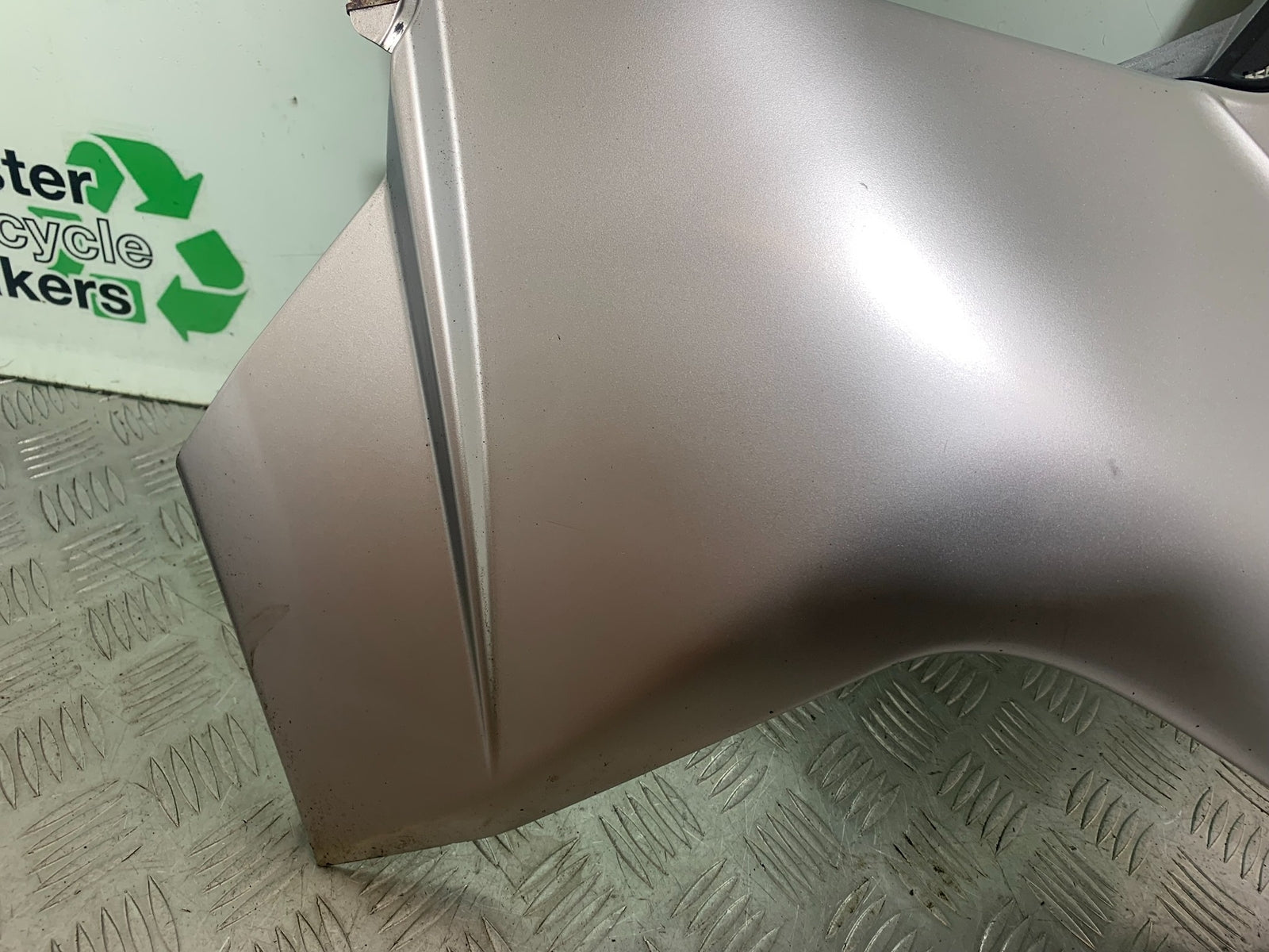 MV AGUSTA 800 F3 RIGHT FAIRING PANEL  YEAR 2013-2016 (CMB1152)