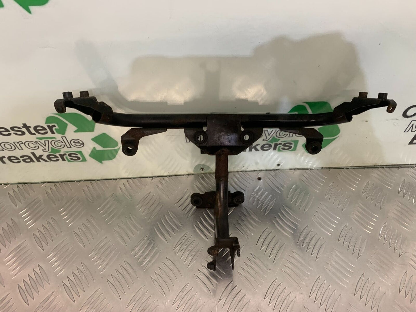 YAMAHA FZ6 FAZER FAIRING BRACKET  YEAR 2004-2007  (STOCK 955)