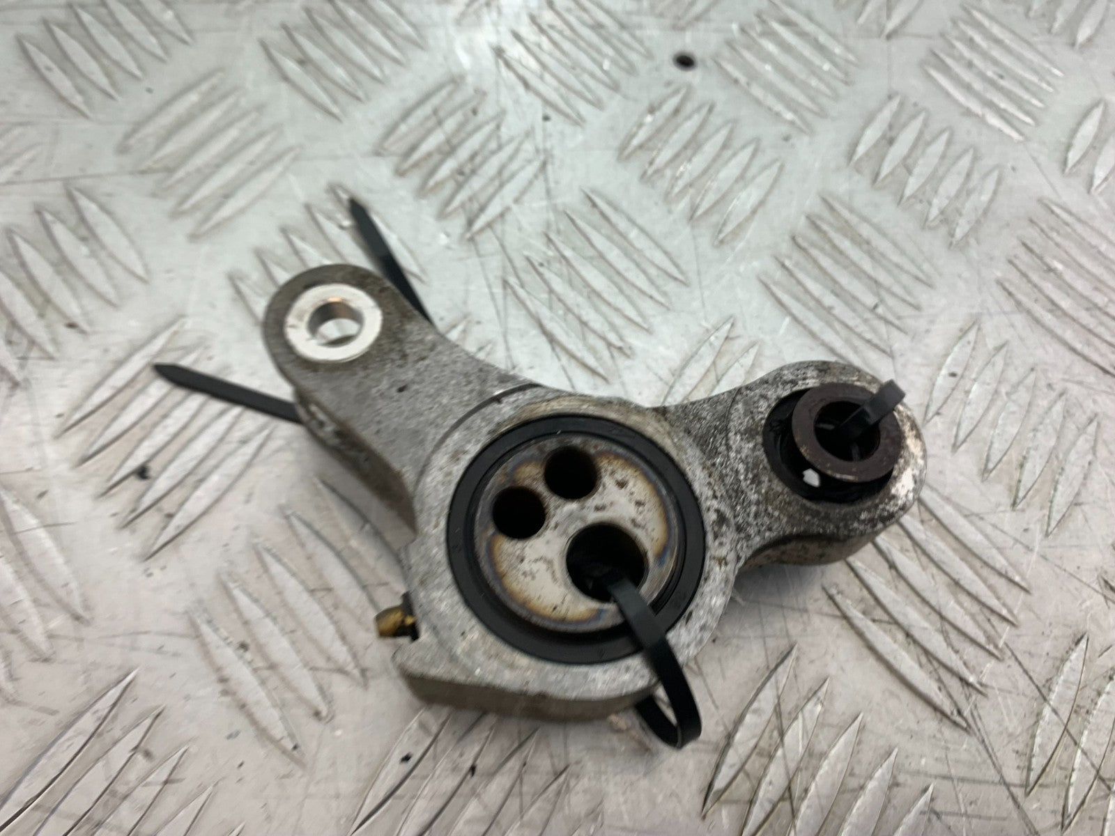 QINGQI QM125 GY-2B REAR SHOCK LINKAGE   YEAR 2016 (CMB1228)