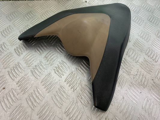 APRILIA TUONO 1000 V4 REAR SEAT   YEAR 2013-2014  (CMB1239)