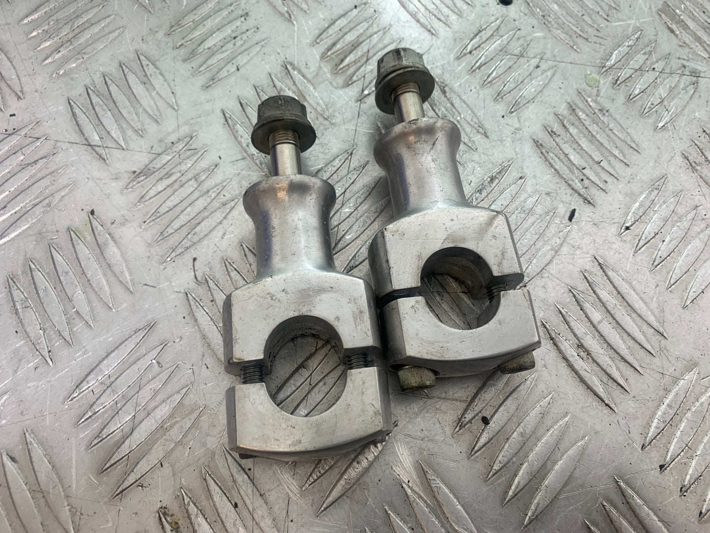 HONDA VTX1300 S-6  HANDLEBAR RISERS YEAR 2004-09 (CMB1159)