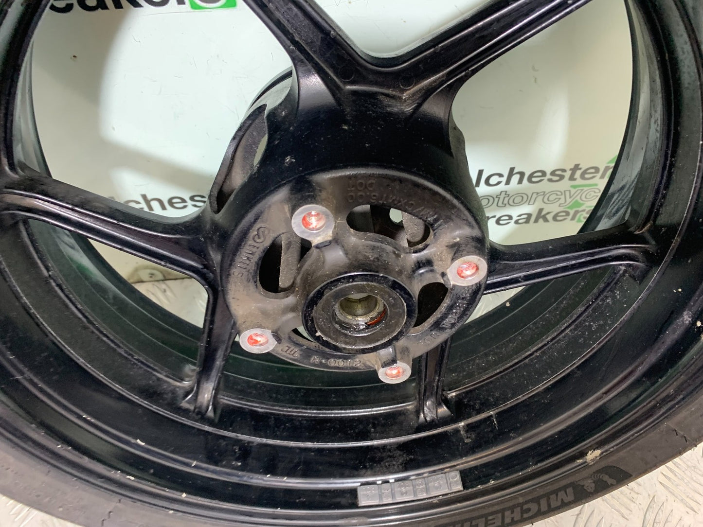 KAWASAKI ZX10R ZX10 R REAR WHEEL (NEW TYRE)  2008-2010 (CMB1301)