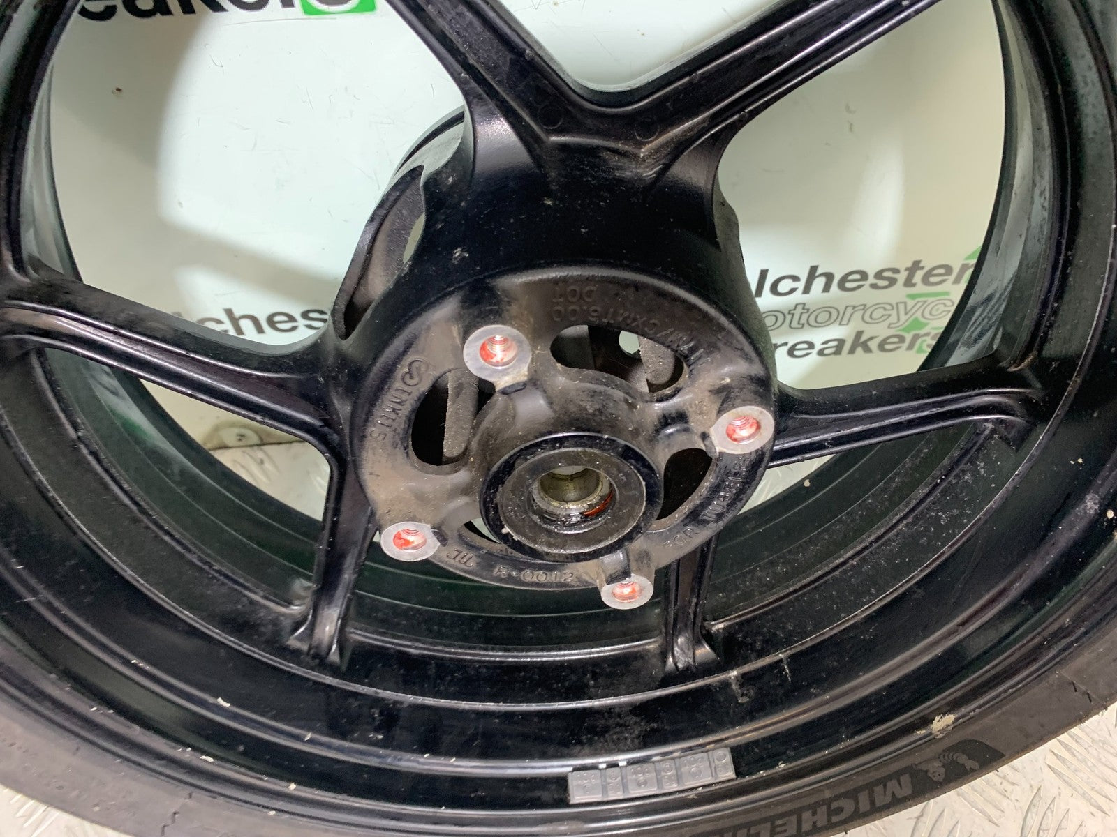 KAWASAKI ZX10R ZX10 R REAR WHEEL (NEW TYRE)  2008-2010 (CMB1301)