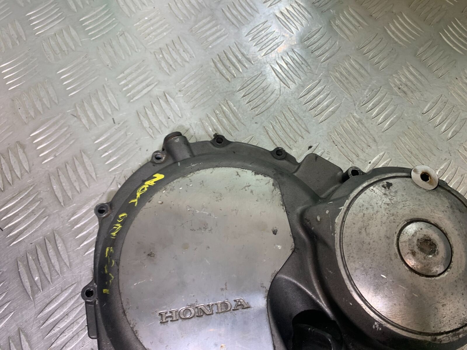 HONDA CB400 CB 400 SUPER FOUR CLUTCH COVER  YEAR 1996 (STOCK 579)