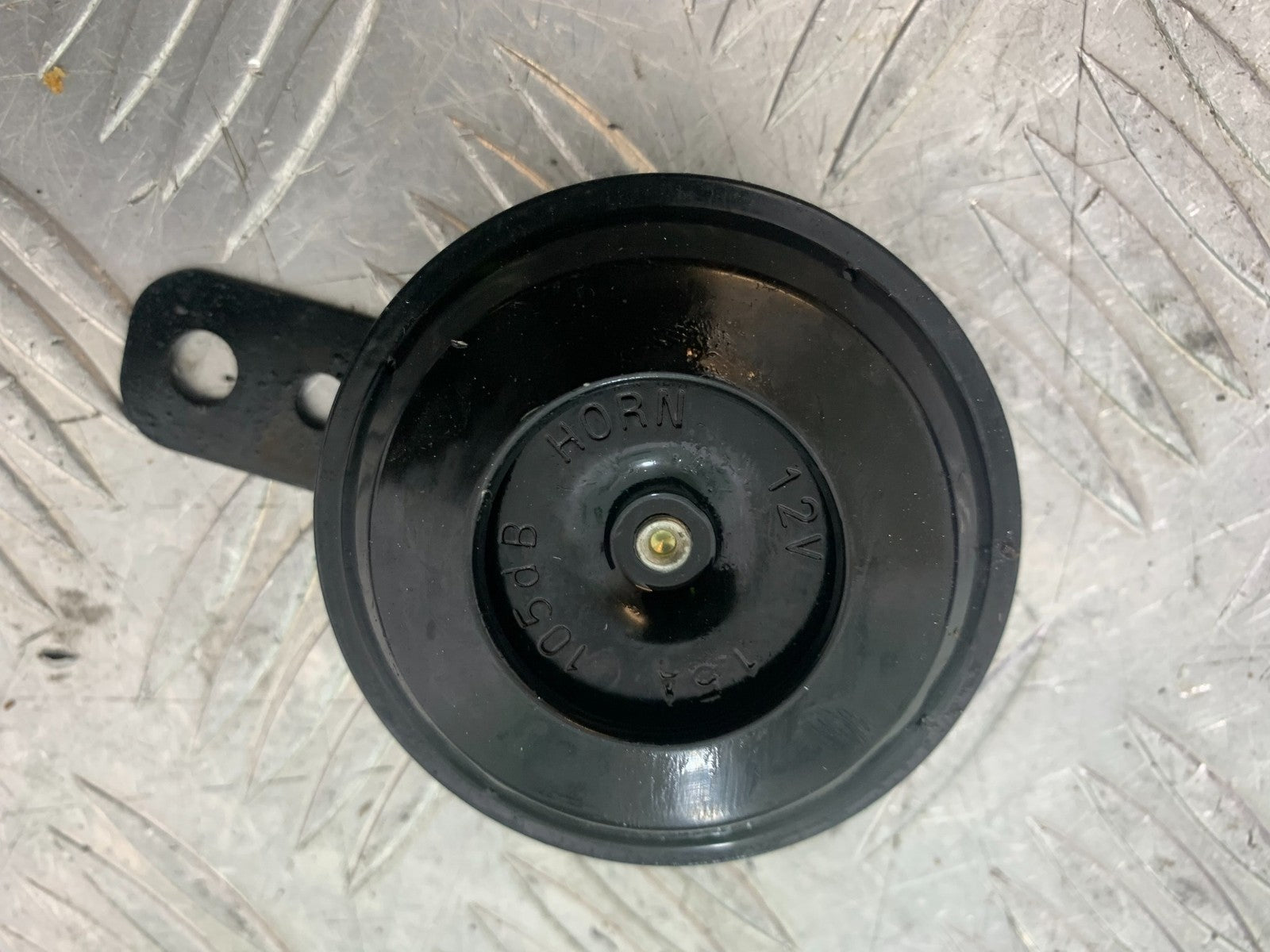 TRIUMPH 675 STREET TRIPLE R HORN YEAR 2013 - 2016 (CMB1221)